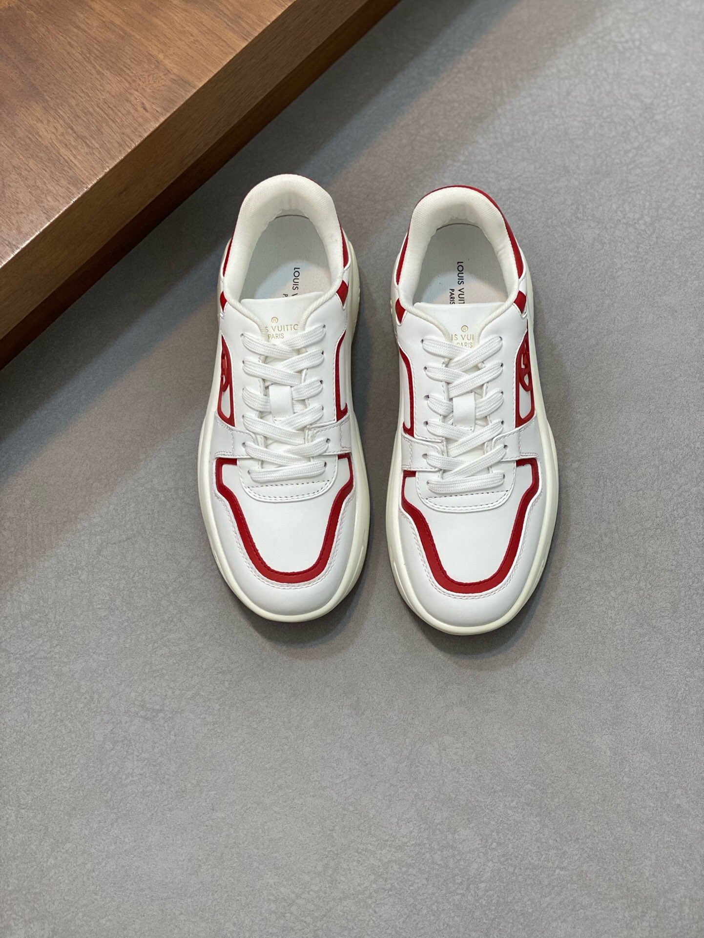 NO:218757,Brand LOUIS VUITTON original color matching code number 39-44 customized 38.45. Price Material material Louis Vuitton new style casual shoes!  Original single-quality Labon craft upper adopts soft cowhide spliced ​​mesh mesh inner lining sweat-absorbing foot pad style simple and atmospheric original outsole, Louis Vuitton, louis vuitton, louis vuitton, cowhide19860909品牌LOUIS VUITTON 颜色原版配色 码数39-44定做38.45. 价格 材质路易威登新款 休闲鞋！原单品质拉邦工艺鞋面采用柔软牛皮拼接网布网布内里 吸汗垫脚版型时尚 简单大气原版大底,路易威登,louis vuitton,louis vuitton,cowhide,Men's shoes