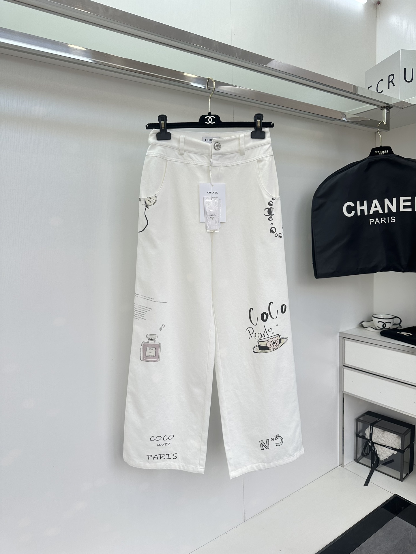 Chanel Ropa Pantalones Blanco Algodón bruto azul Piernas anchas