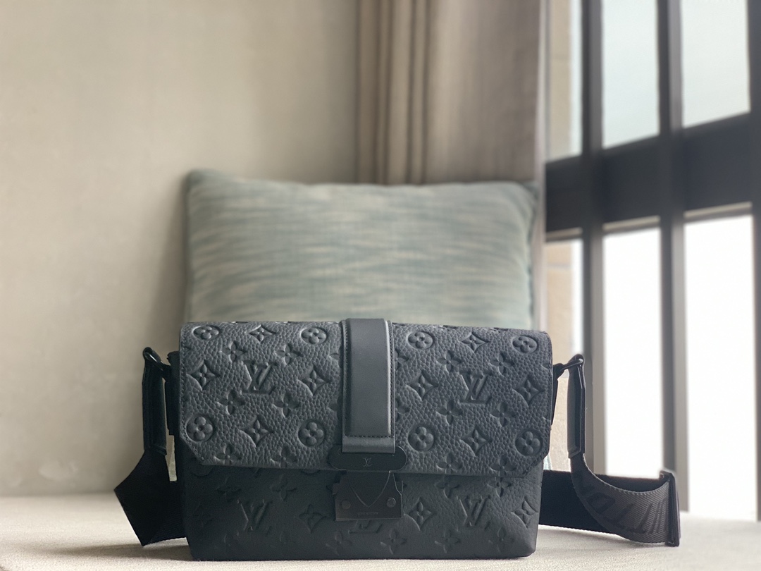 루이비통(CD) 모노그램 M23741 가방 Louis Vuitton Bag