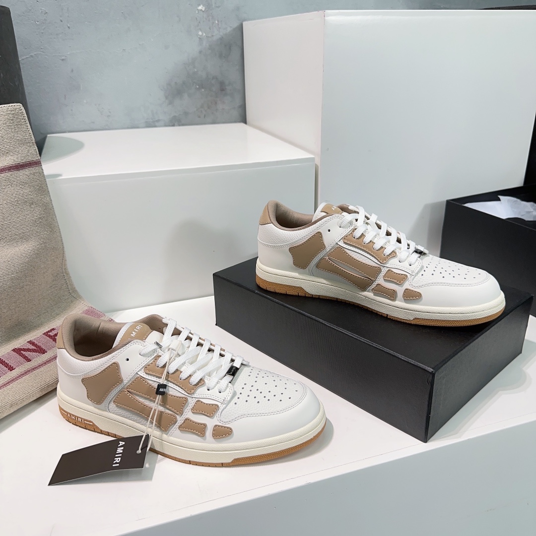 “AmiR 24: High Quality Classic Recreational Shoes with Unique Skull Design” - 图片 1