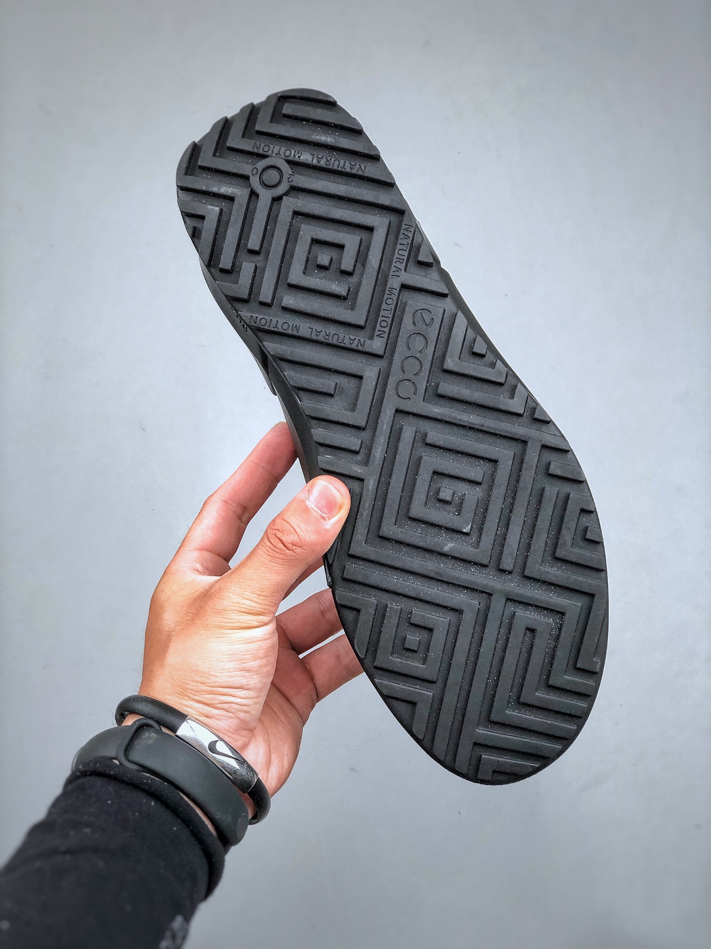 300 ECCO爱步男士休闲运动鞋 缓震透气跑步鞋 BIOM2.0系列新款