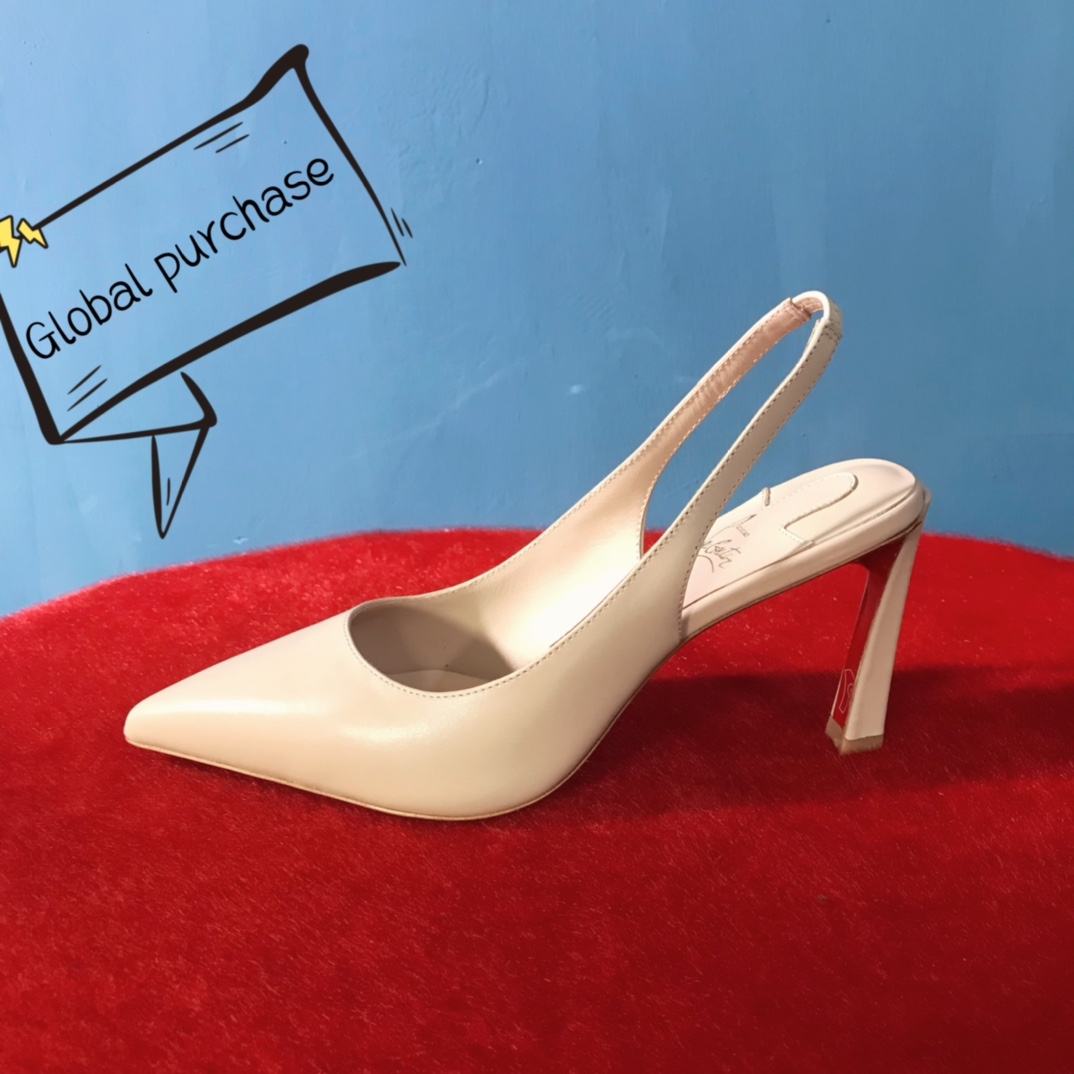 NO:100709,High-end custom spring and summer classic series!  H8.5Cm. Size 34-42. Customized leather large sole. Q2457-2, nude cowhide, nude sheepskin Standard European size Reference:Q2457-2 Colornude/nude Material:sheep leather Lining:goat leather Heel height:8.5Cm Sole:leather sole Size:EU 34-42 (US 4-11):,,christian louboutin,cowhide,sheepskin,Leather soles19860909高端订制 春夏精典款系列！ H8.5Cm.尺码34-42码.真皮大底订制款.Q2457-2,裸色牛皮,裸色羊皮 标准欧码 Reference:Q2457-2 Colornude/nude Material:sheep leather Lining:goat leather Heel heigh:8.5Cm Sole:leather sole Size:EU 34－42（US 4一11) :,,christian louboutin,cowhide,sheepskin,Leather soles,Women's Shoes