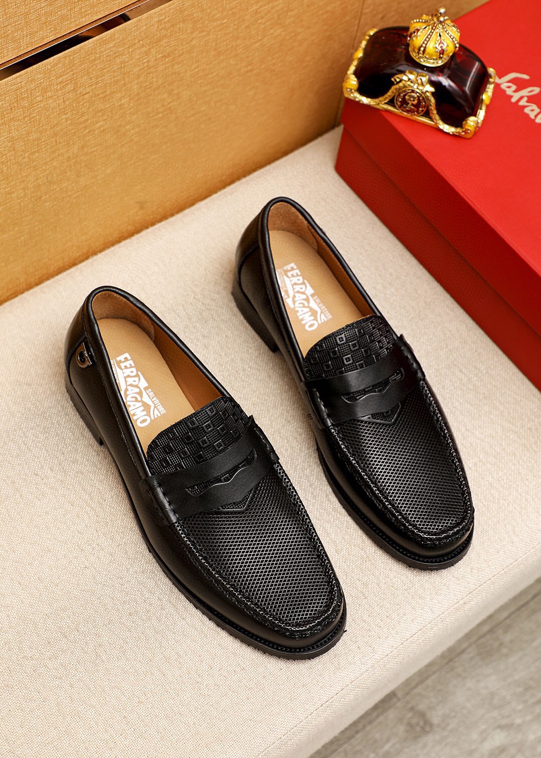 NO:270490,Product trademark Ferragamo 