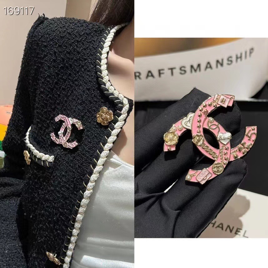 编码A655 🛍香奈儿胸针热销款🔥爆上新🆕🆕🆕 一致专柜🆕😎CHAN 24 粉金珐琅双c胸针🤓奶fufu