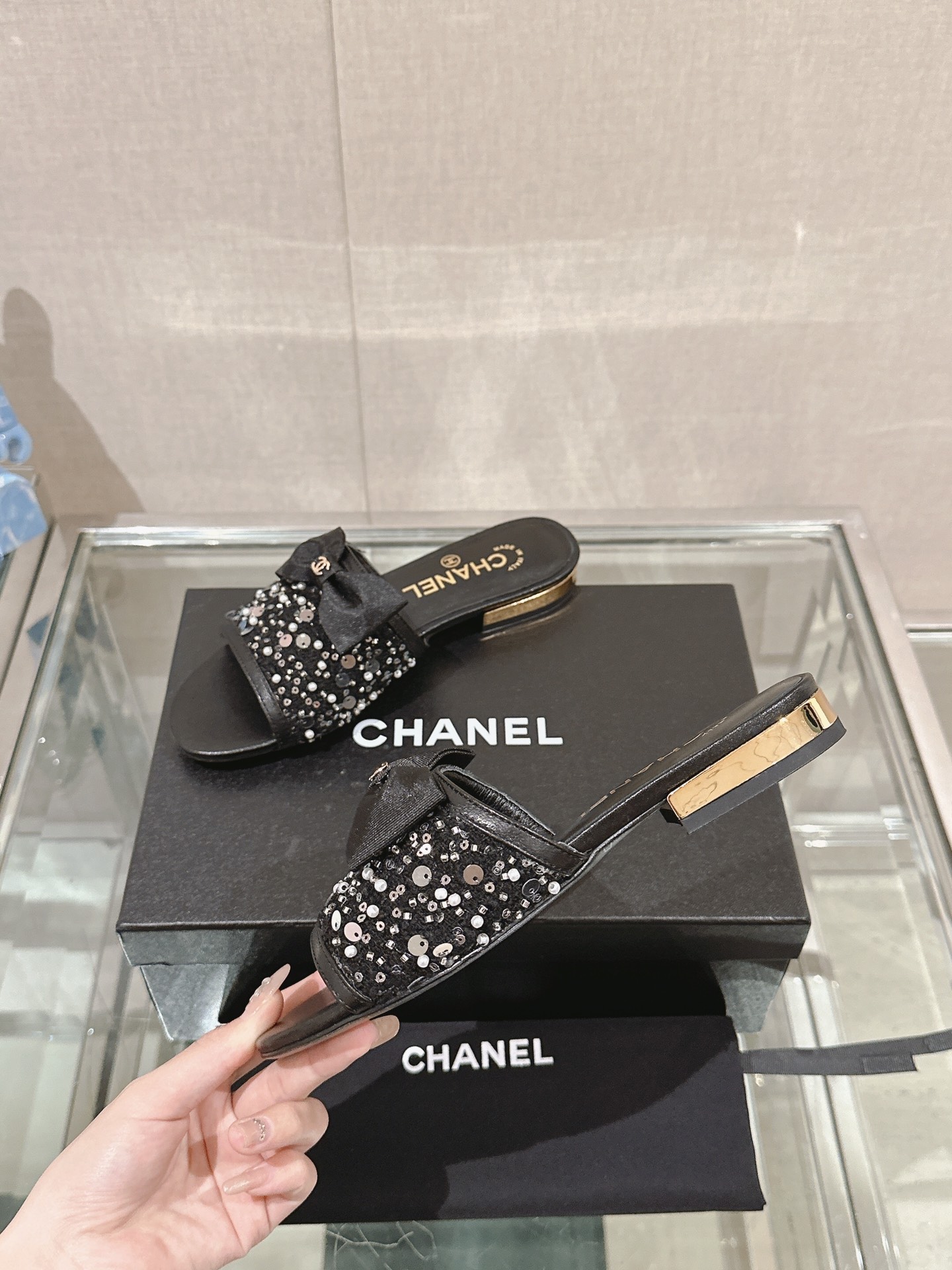 Chanel 24Ss夏季新款CHANE*小香蝴蝶结平底凉拖鞋