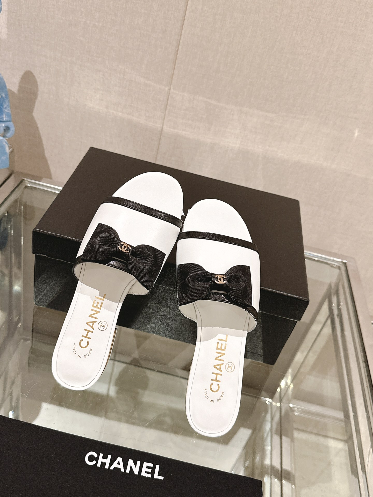 Chanel 24Ss夏季新款CHANE*小香蝴蝶结平底凉拖鞋