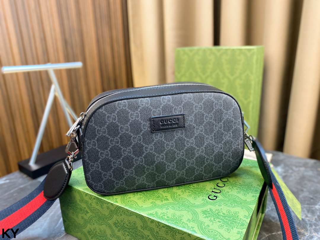 Gucci GG Supreme Torby na aparat Torby typu crossbody i na ramię Czarny Niebieski Szary Czerwony Nylon