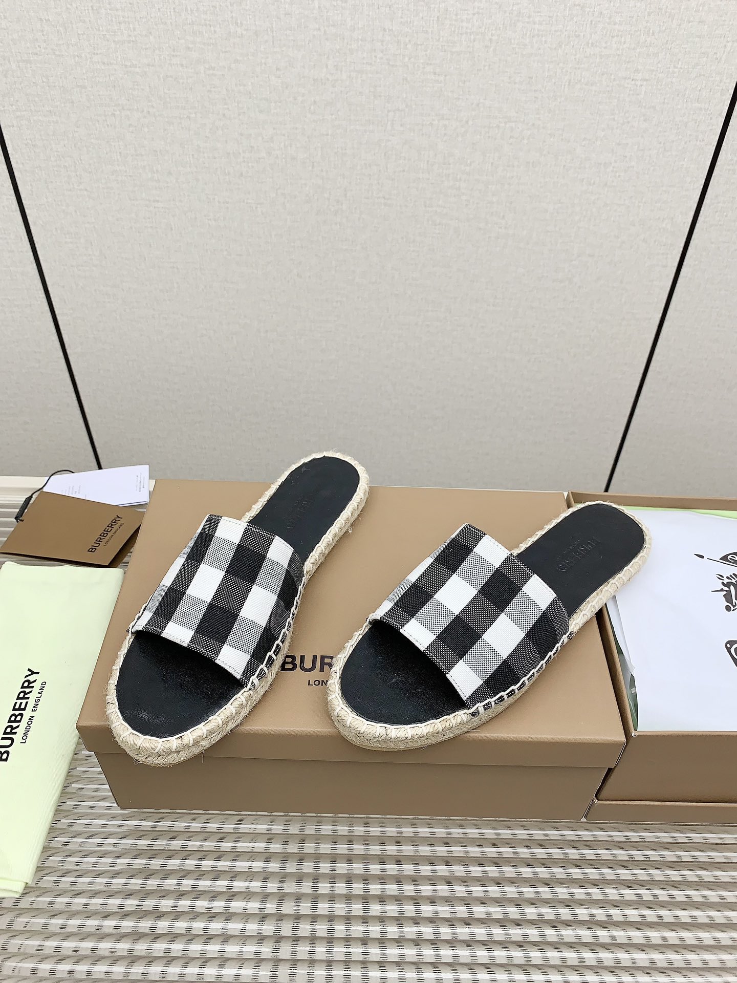 Pablo High Quality Fisherman’s Shoes: Waterproof, Comfortable, Original Design (Female 35-41, Male 39-45) - 图片 2