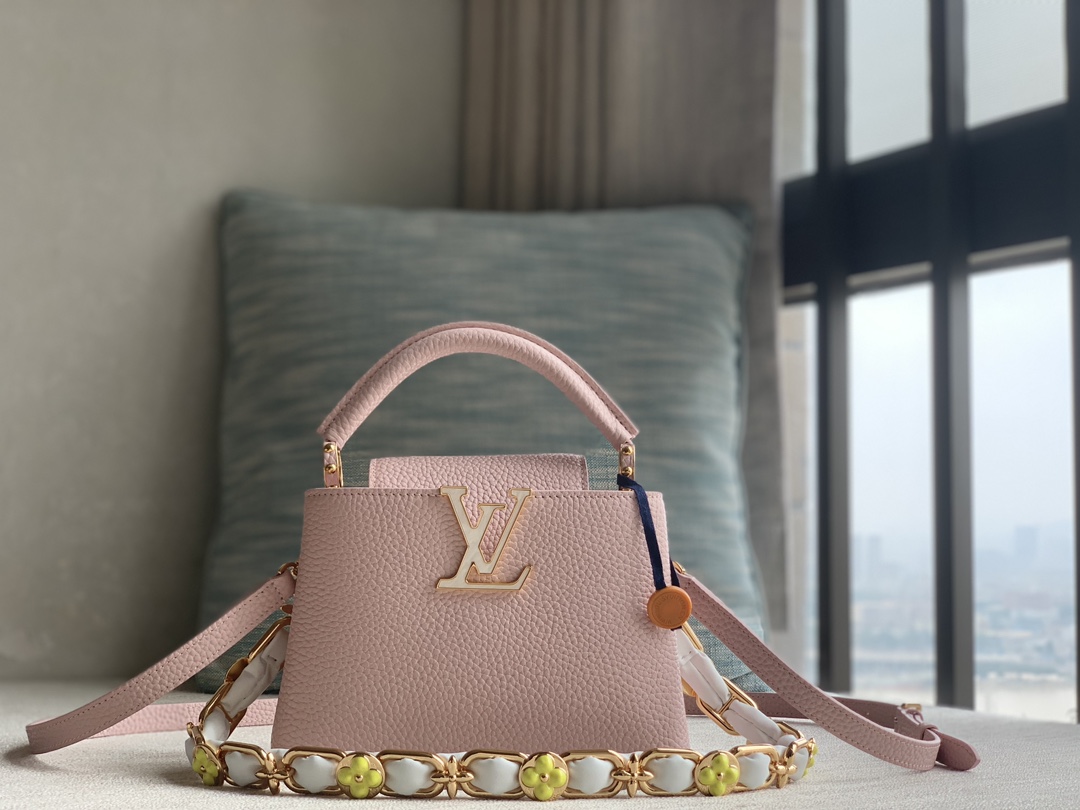 Louis Vuitton LV Capucines Mini handbags are officially on sale M23363 23280 pink