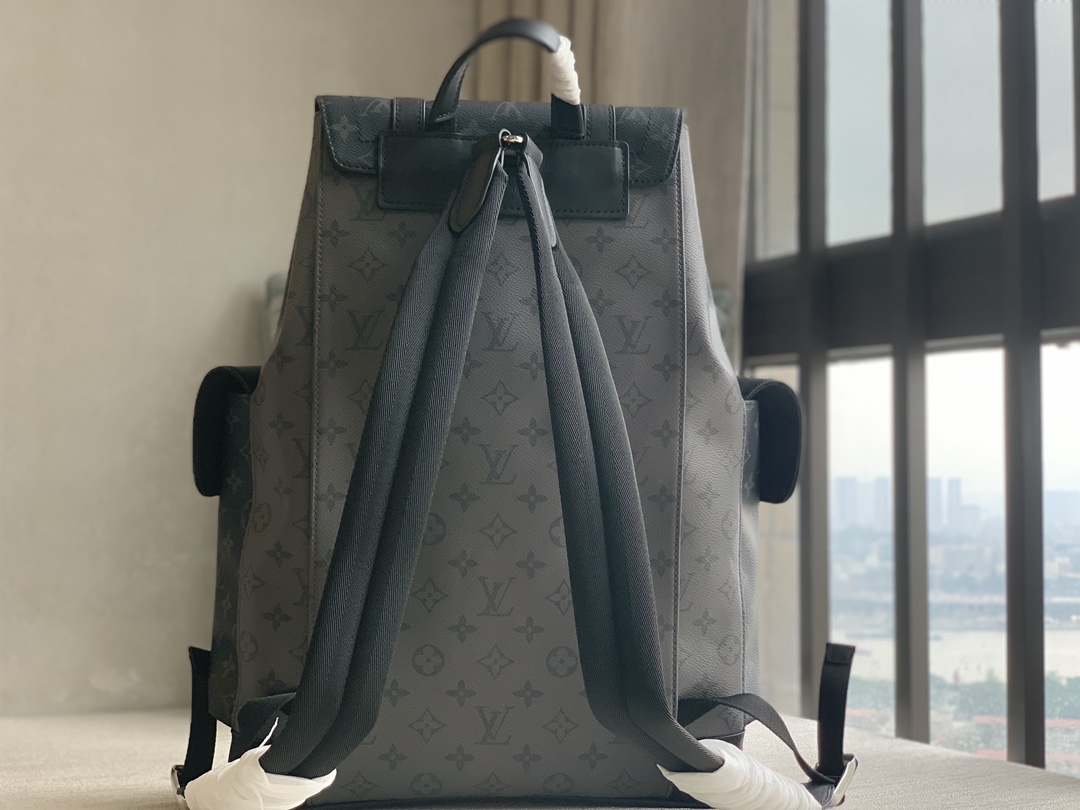 Louis Vuitton LV CHRISTOPHER medium backpack