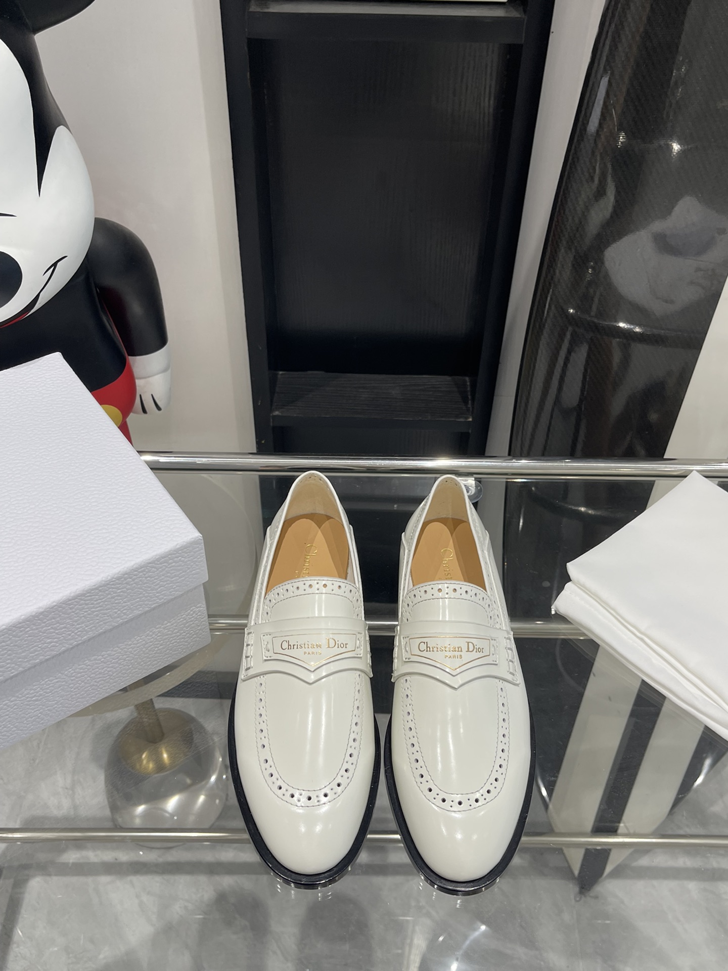 Dior Designer
 Chaussures Loafers Richelieu À Bout Uni Cuir de vache Genuine Leather Vintage
