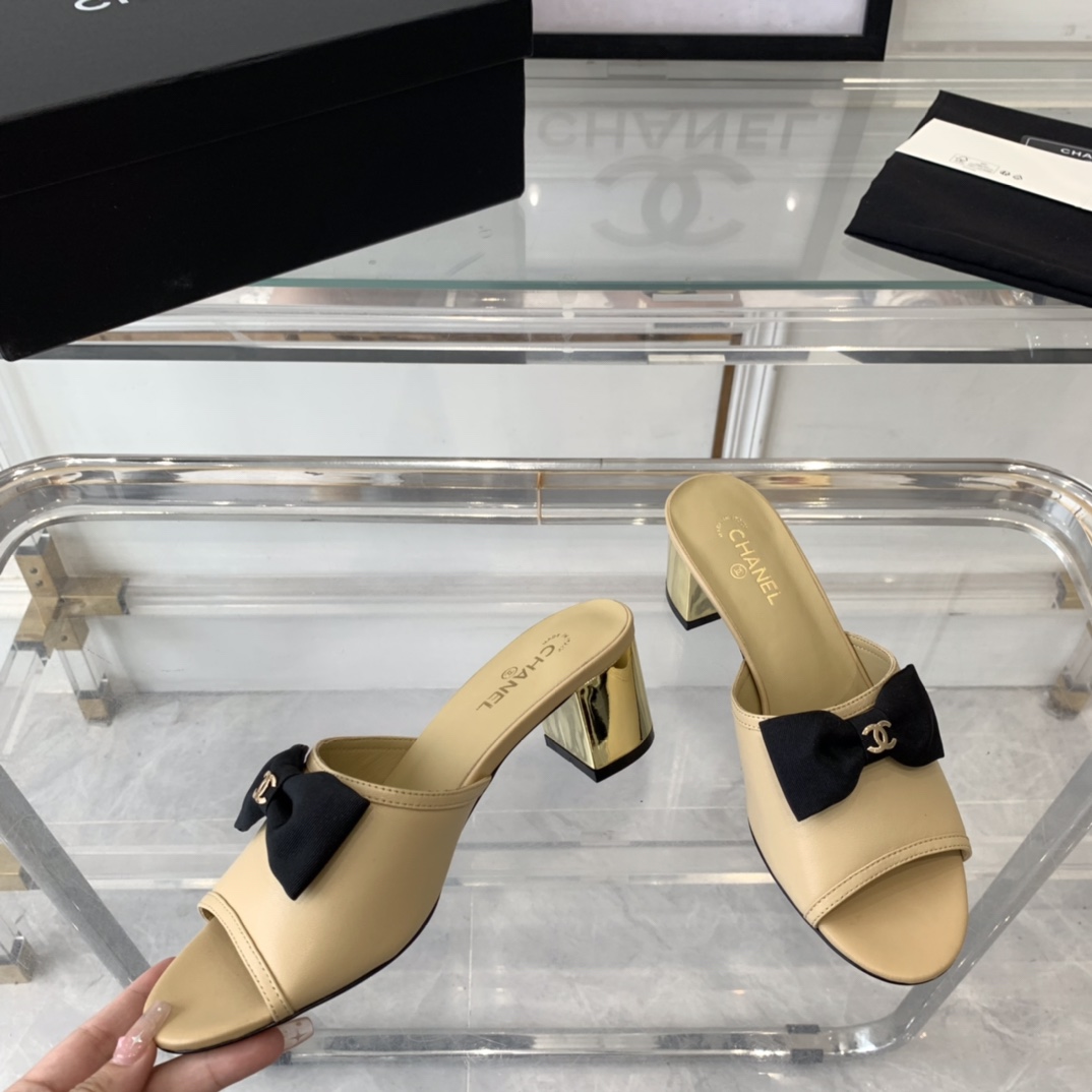 Chanel Chanel新款蝴蝶结拖鞋 夏天