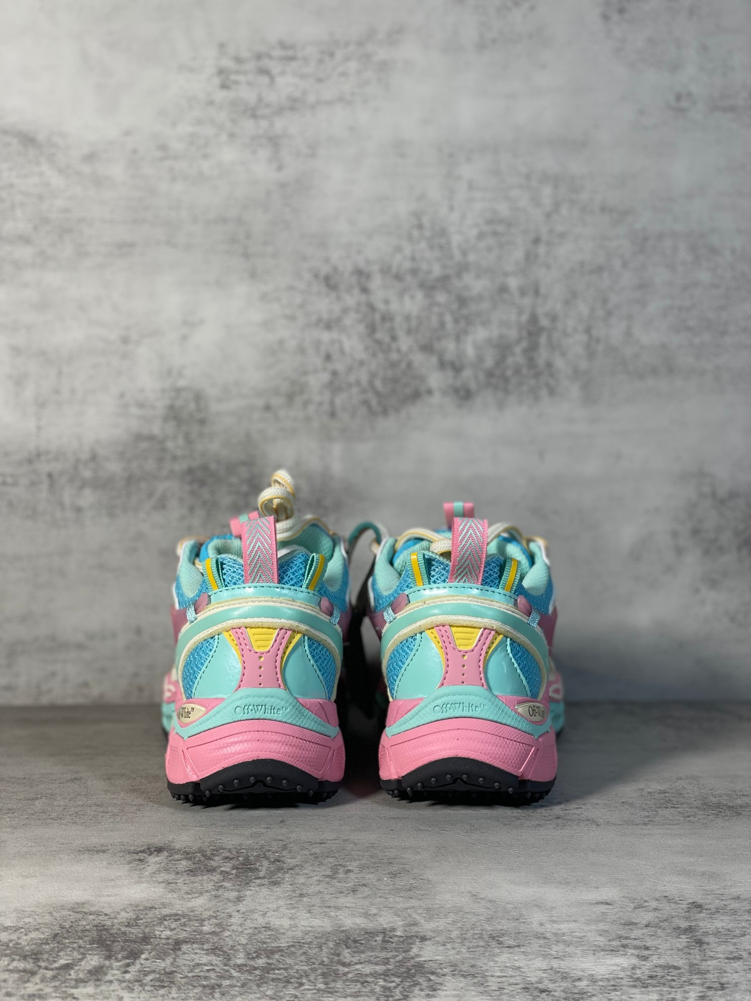 Off-White 2024 Retro Running Shoes - Lightweight, Breathable, and Stylish 7 a1714125199354 3037
