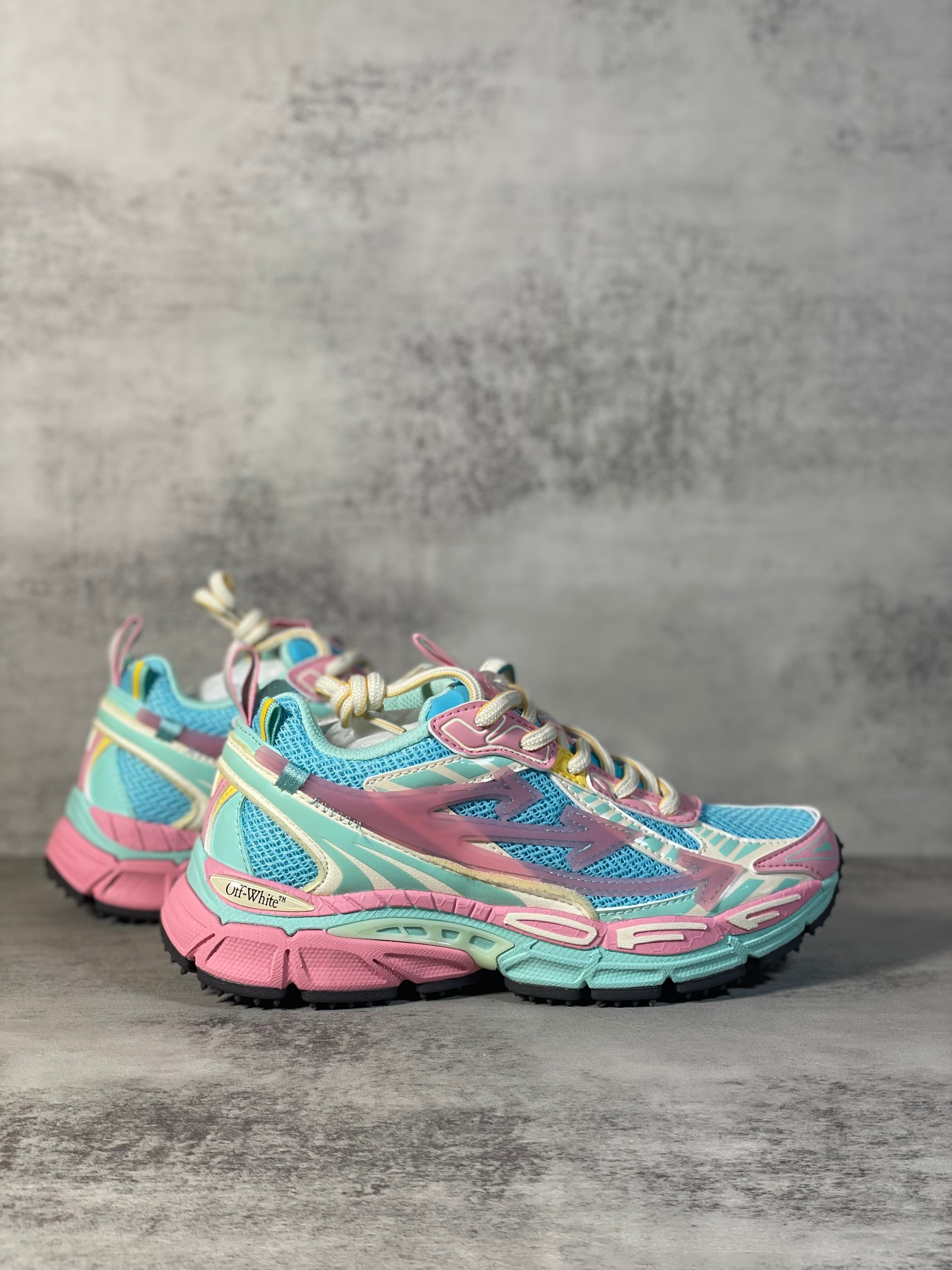 Off-White 2024 Retro Running Shoes - Lightweight, Breathable, and Stylish 8 a1714125199518 4801