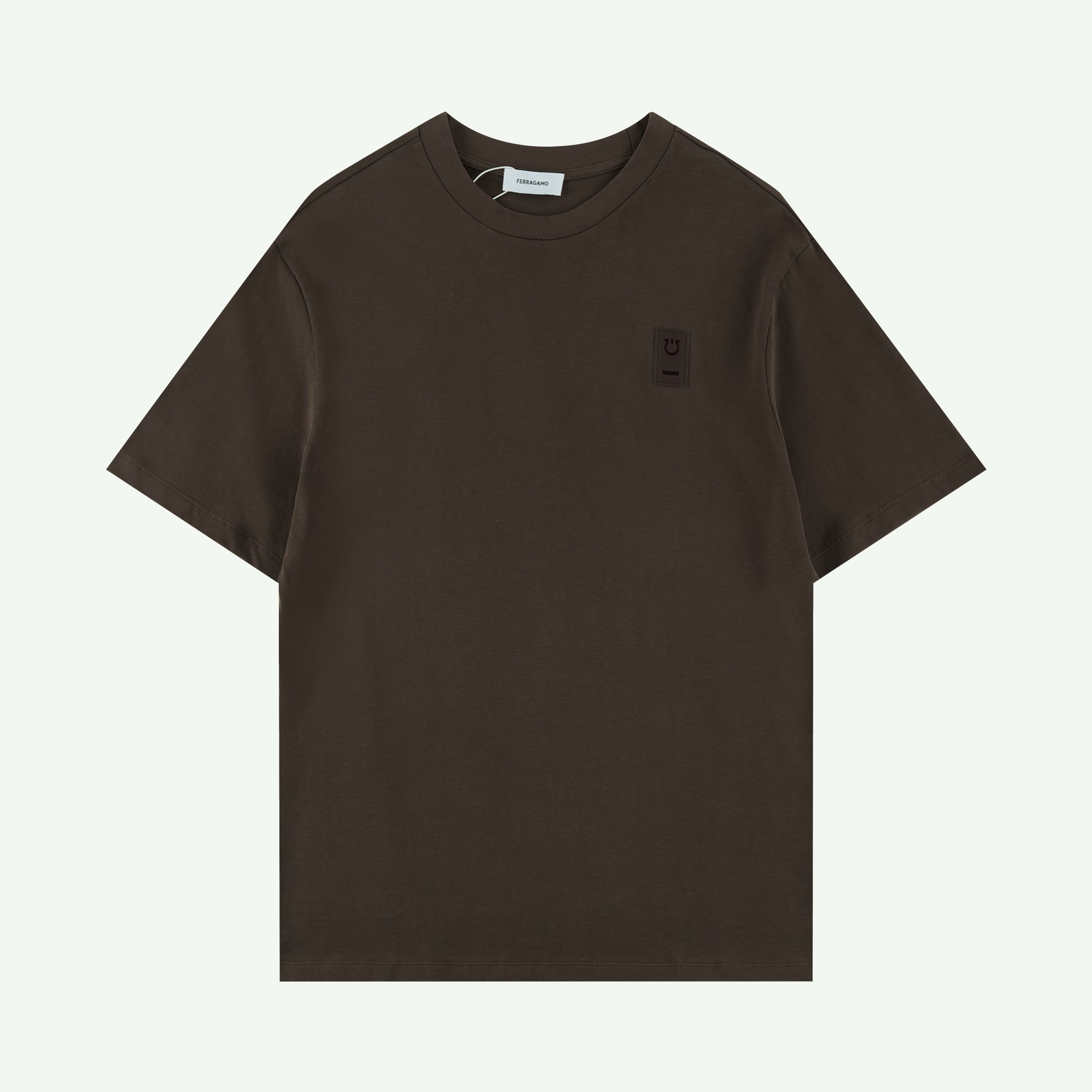 Ferragamo *2024SS camiseta de manga corta de primavera-verano, con logo geométrico en el pecho, detalles perf…