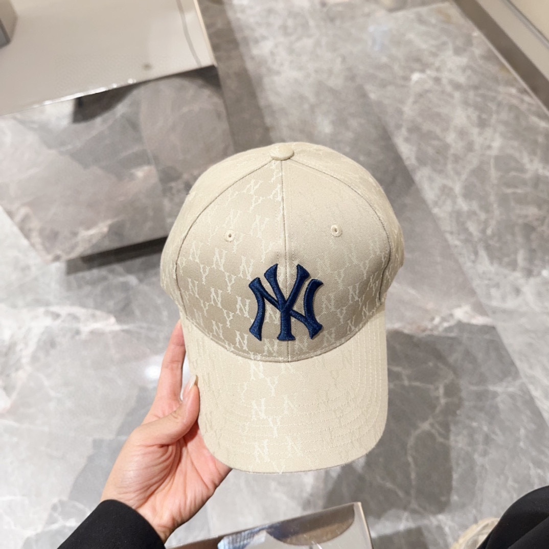 NO:196785,New embroidered baseball caps in NY counter, big brands synchronized, super easy to match, shipped!  Hat fisherman hat baseball hat knit hat, hat, espadrilles,hats19860909NY专柜新款刺绣款棒球帽,大牌同步,超好搭配,出货！帽子渔夫帽棒球帽针织帽,帽子,espadrilles,hats,hat