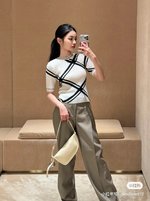 Burberry Clothing Shirts & Blouses Designer 7 Star Replica
 Black White Knitting Summer Collection Fashion