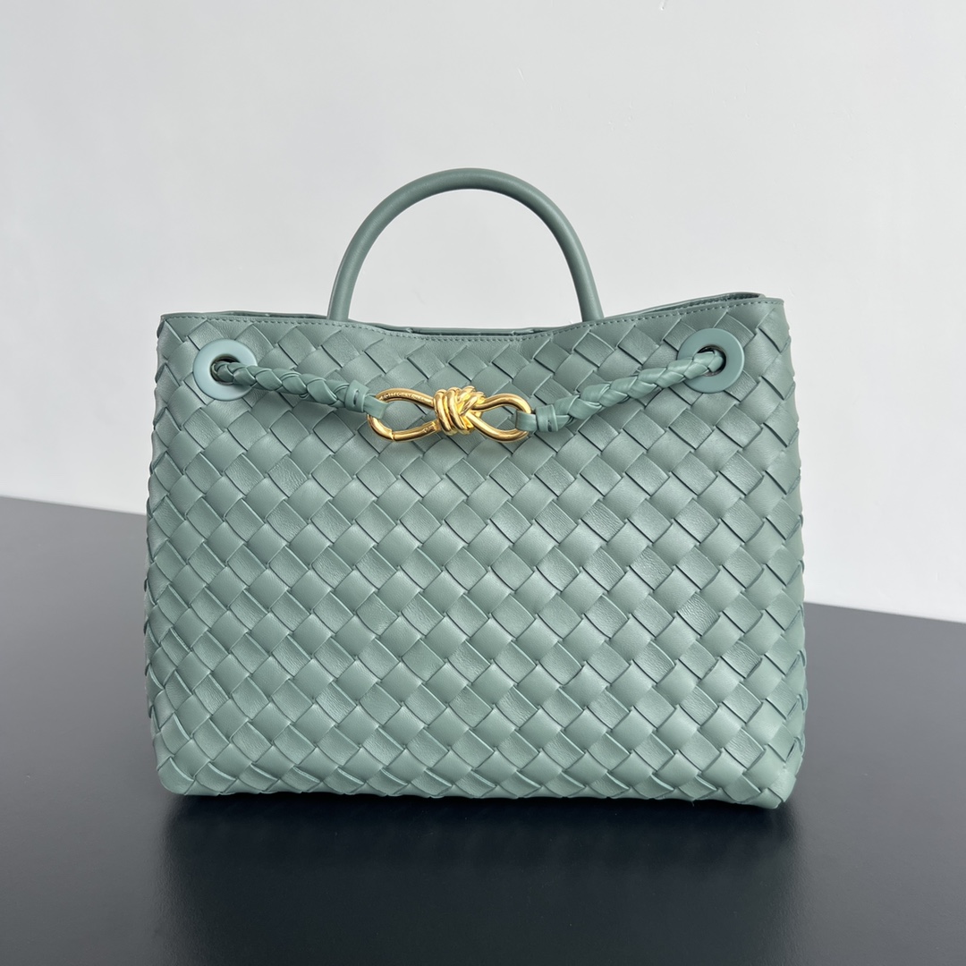 Bottega Veneta 7 Star
 Bags Handbags Gold Weave Sheepskin Spring/Summer Collection