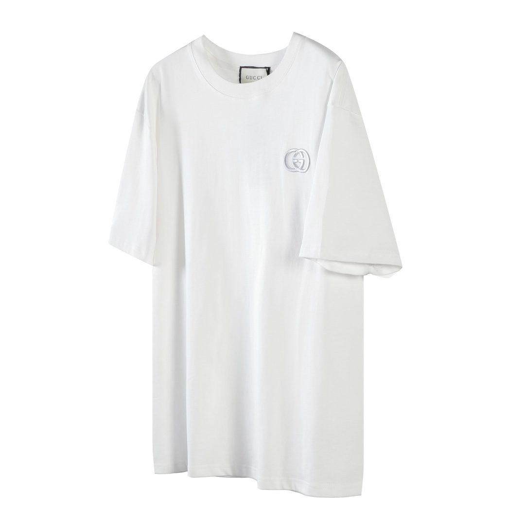 「G15」 Gucci/古驰 Camiseta de manga corta con bordado doble G en hilo plateado de la colección 24ss. La tela utiliza algod…