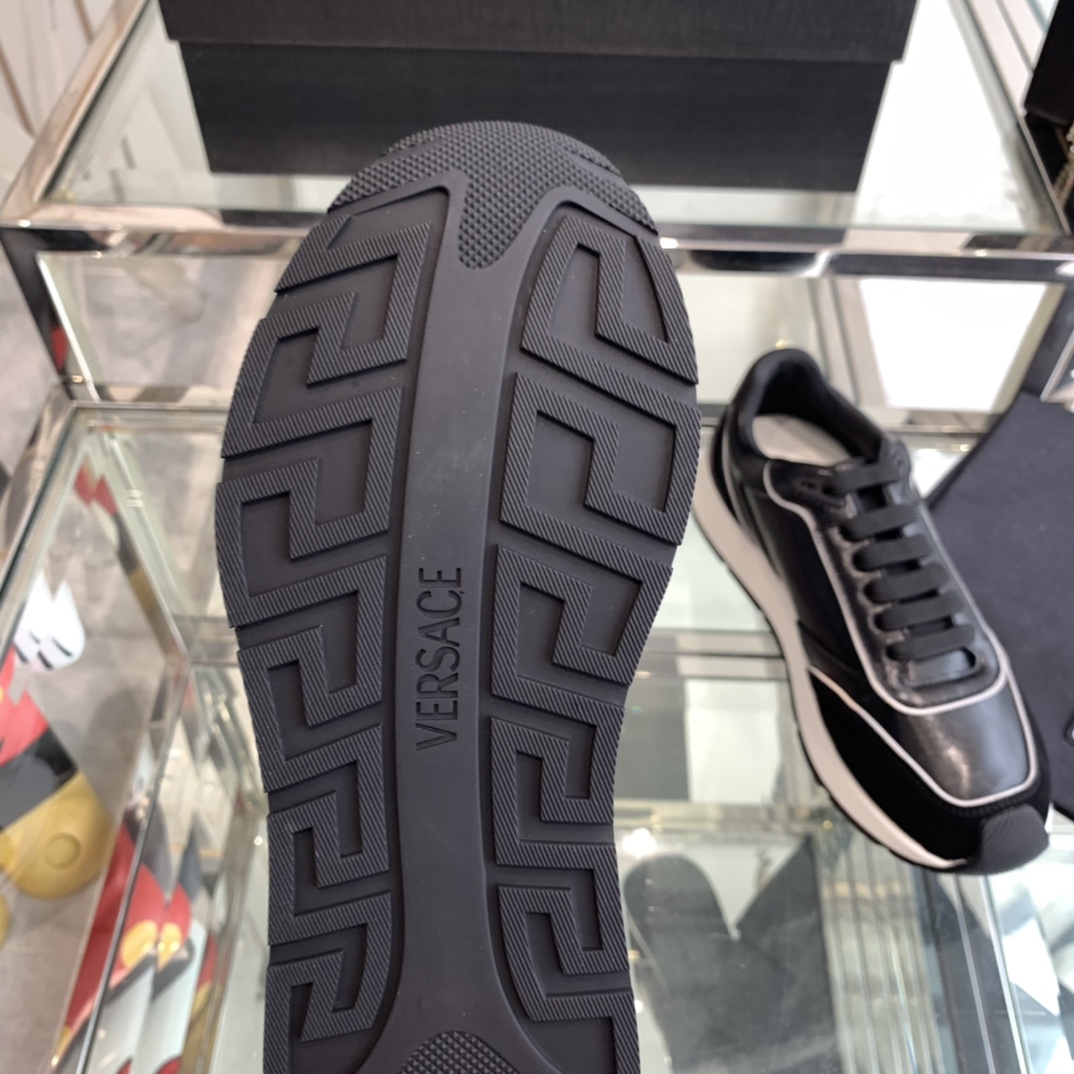 Versace Van Sage Milano Series: Luxury Sneakers for Couples with Unique Design - 图片 9