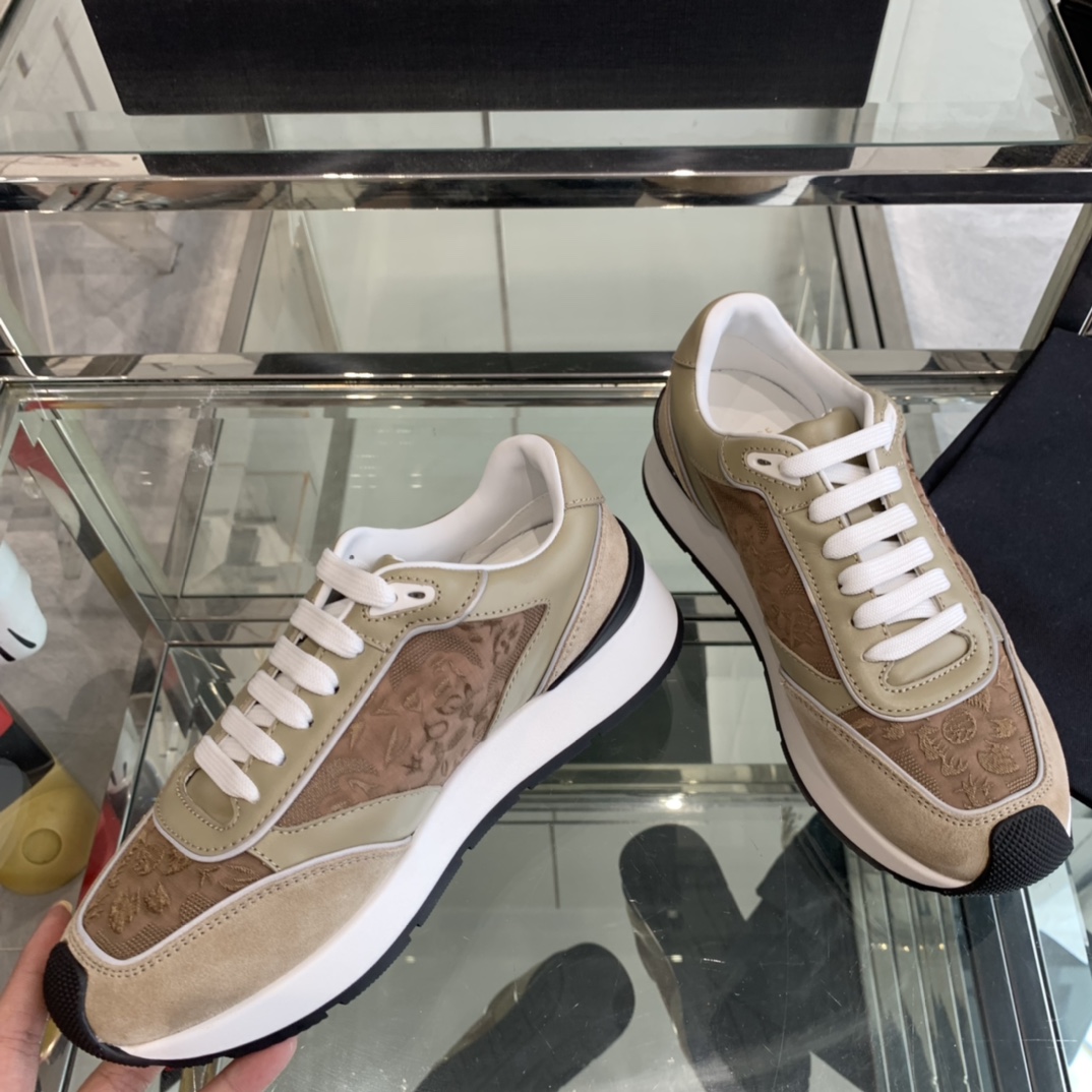 Versace Van Sage Milano Couples’ Sneakers: Luxurious, Youthful, Dynamic Mix - 图片 3