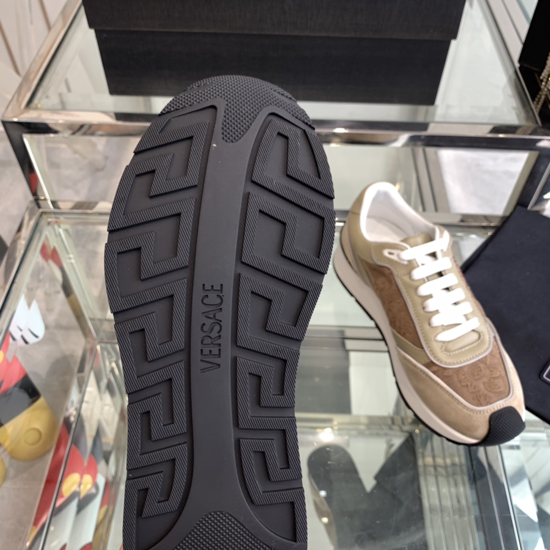 Versace Van Sage Milano Couples’ Sneakers: Luxurious, Youthful, Dynamic Mix - 图片 9