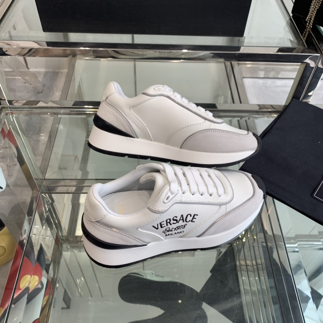Versace Van Sage Milano Series: Luxury Couples’ Sneakers with Youthful Elements - 图片 8