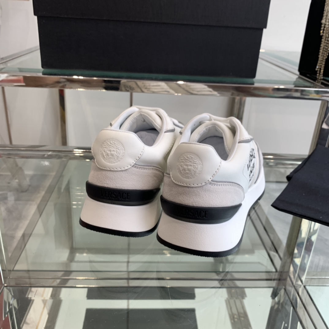 Versace Van Sage Milano Series: Luxury Couples’ Sneakers with Youthful Elements - 图片 7