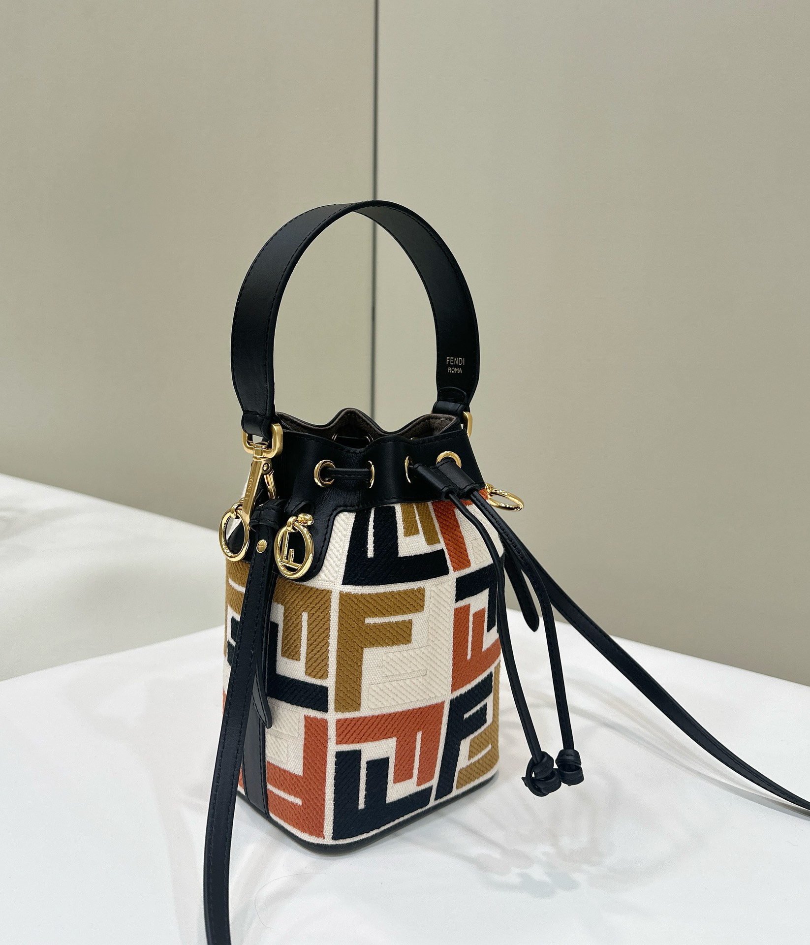 [Fendi Women