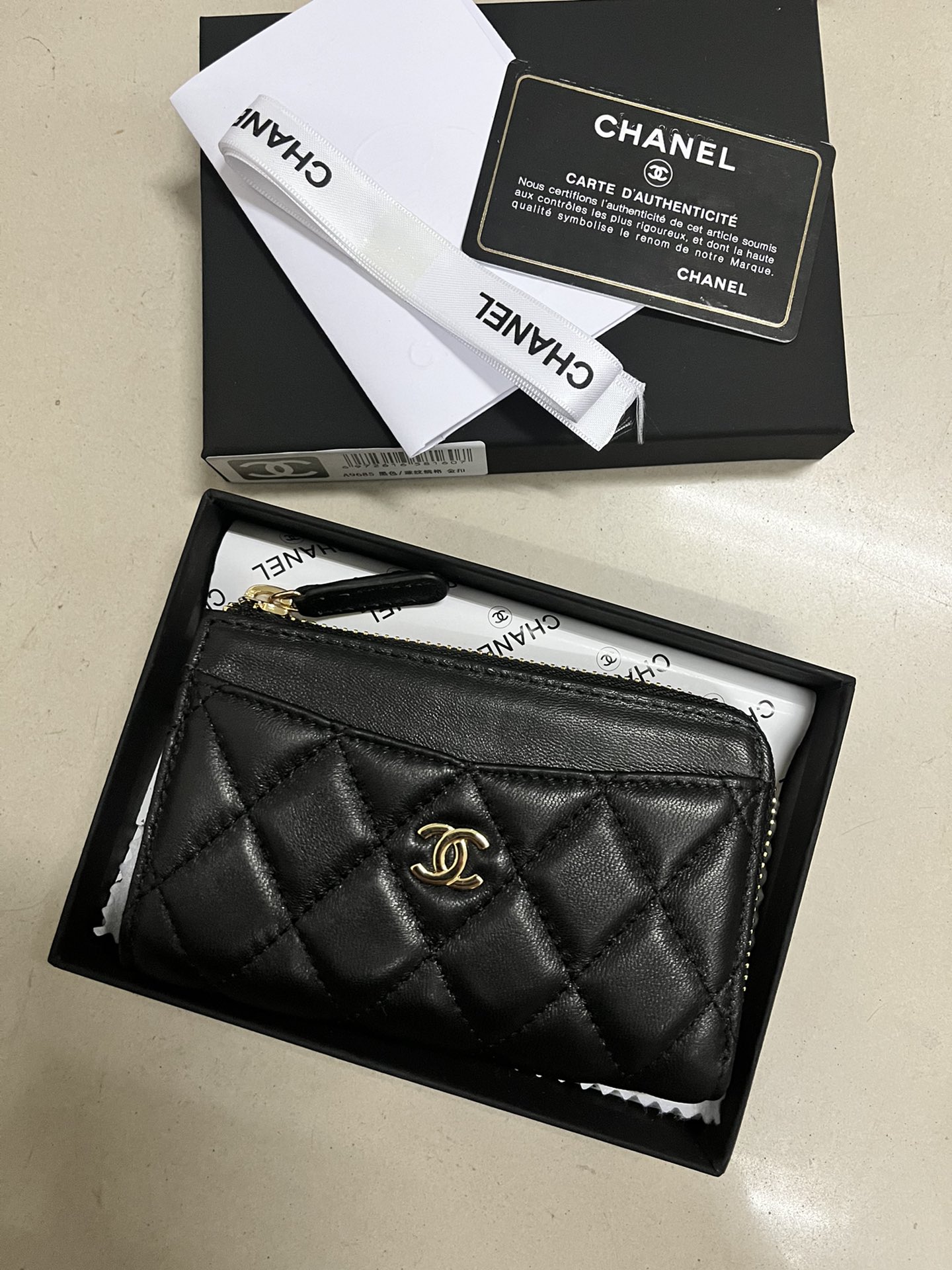 Chanel Portefeuilles Quincaillerie en or Peau de mouton