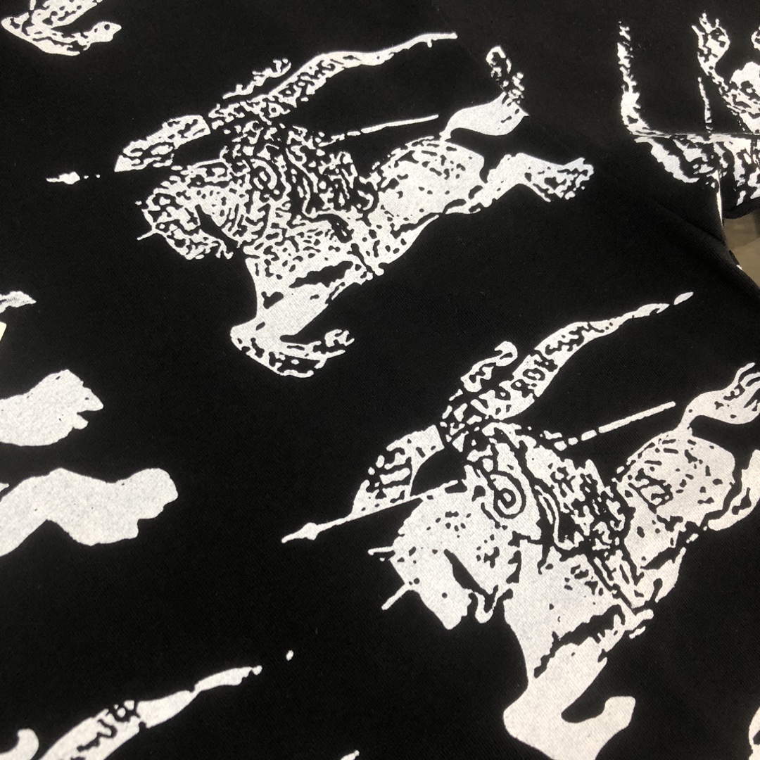 BUR*BERRY Burberry Pablo BBR 2024 T-Shirt Collection: Comfortable, Stylish, and Inspired by Battle Horses - 图片 5