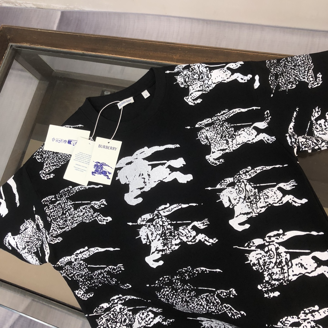 BUR*BERRY Burberry Pablo BBR 2024 T-Shirt Collection: Comfortable, Stylish, and Inspired by Battle Horses - 图片 3