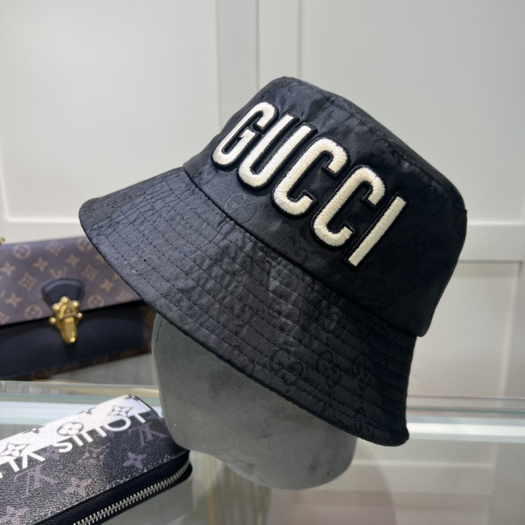 Guqi GUCCI 🧢 nuevo producto en la web oficial, calidad original, súper popular 🔥🎩 artesanía muy exquisita, alta gama…