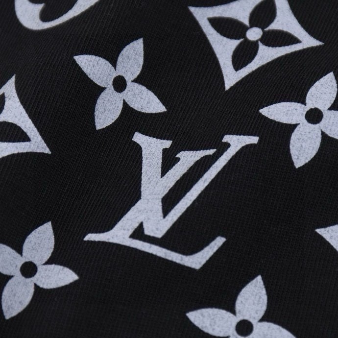路易威登/Louis Vuitton 春夏新款高端品质 满印字母logo圆领短袖T恤