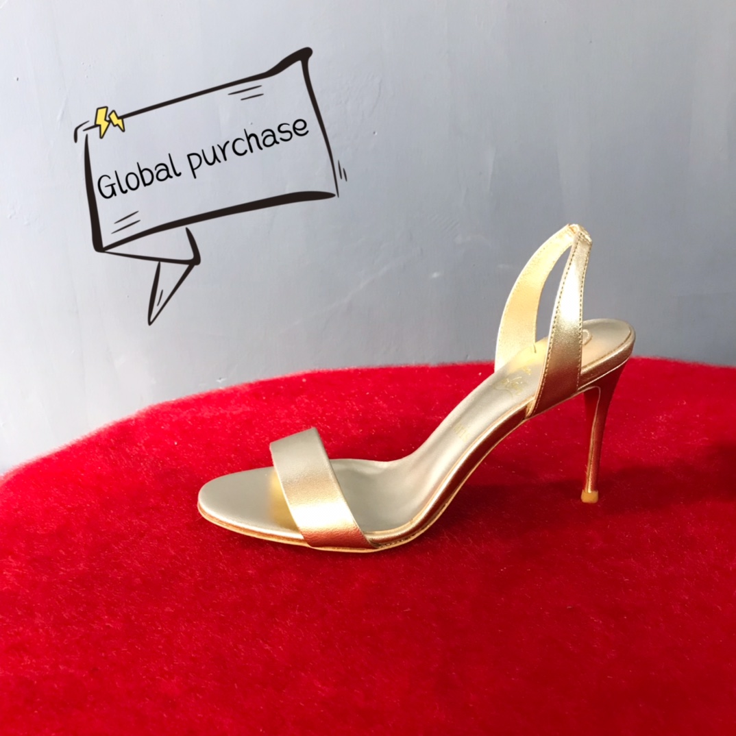 NO:100092,High-end custom spring and summer sandals new series!  H8.5Cm, size 34-42.35 40 41 42. Genuine leather large bottom, customized version, no return or exchange L39-light gold metal leather, light gold metal sheepli. Official website synchronization Standard European code Reference:L39- Color:grod/grod Material:cowhide/rivet Lining:goat leather Heel height:8.5Cm Sole:leather sole Size:EU 34-42 (US 4-11):,,christian louboutin,sandals,Leather soles19860909高端订制 春夏凉鞋新款系列！ H8.5Cm,尺码34-42码.35码40码41码42码,真皮大底,订制款,不退不换L39-浅金金属皮,浅金金属羊里.官网同步 标准欧码 Reference:L39- Color:grod/grod Material:cowhide/rivet Lining:goat leather Heel heigh:8.5Cm Sole:leather sole Size:EU 34－42（US 4一11) :,,christian louboutin,sandals,Leather soles,Women's Shoes