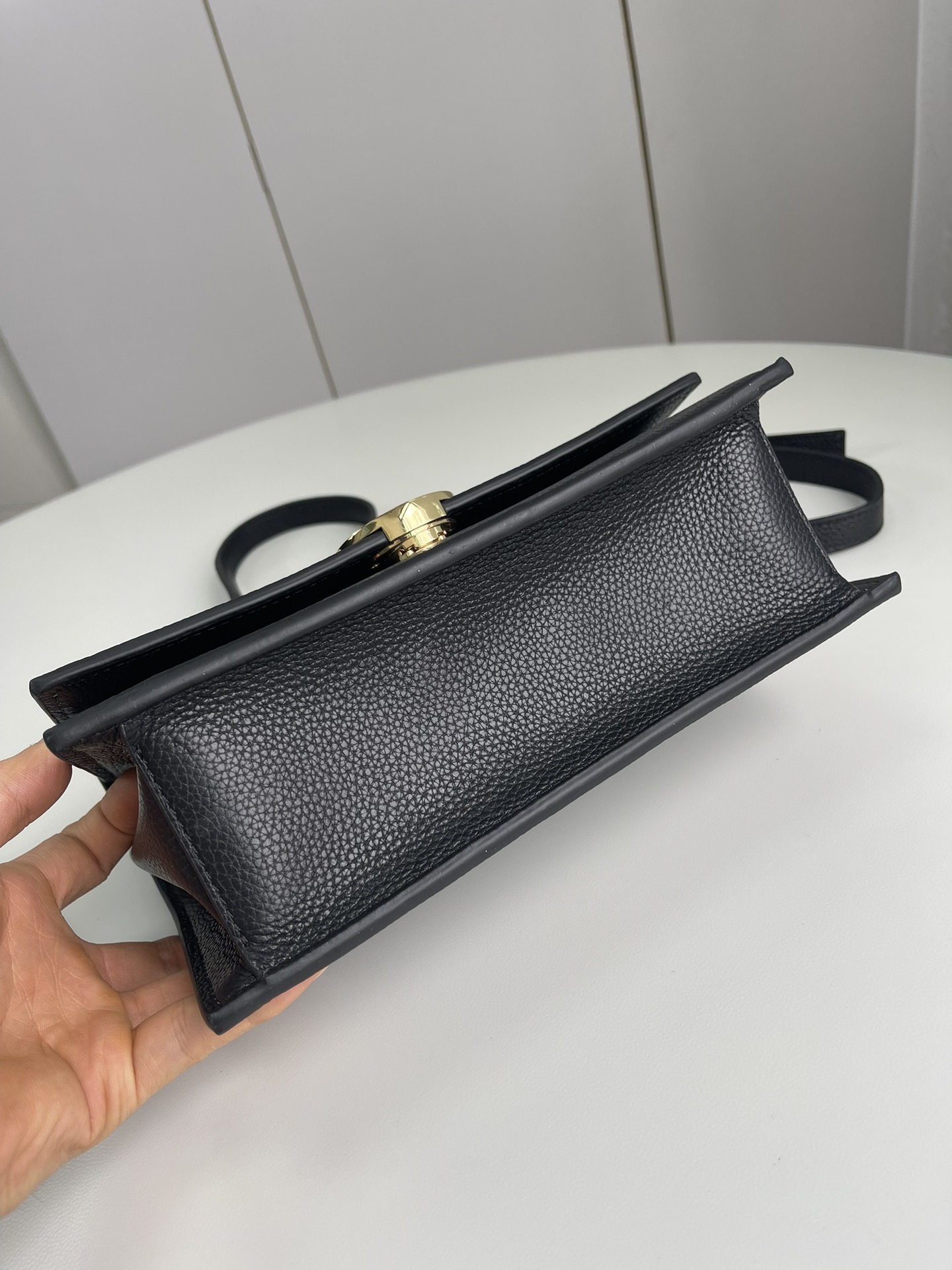 Tory Burch TB 款新版 Miller风琴包 翻盖荔枝纹牛皮单肩斜挎包 荔枝纹牛皮 皮质更耐用耐磨耐造