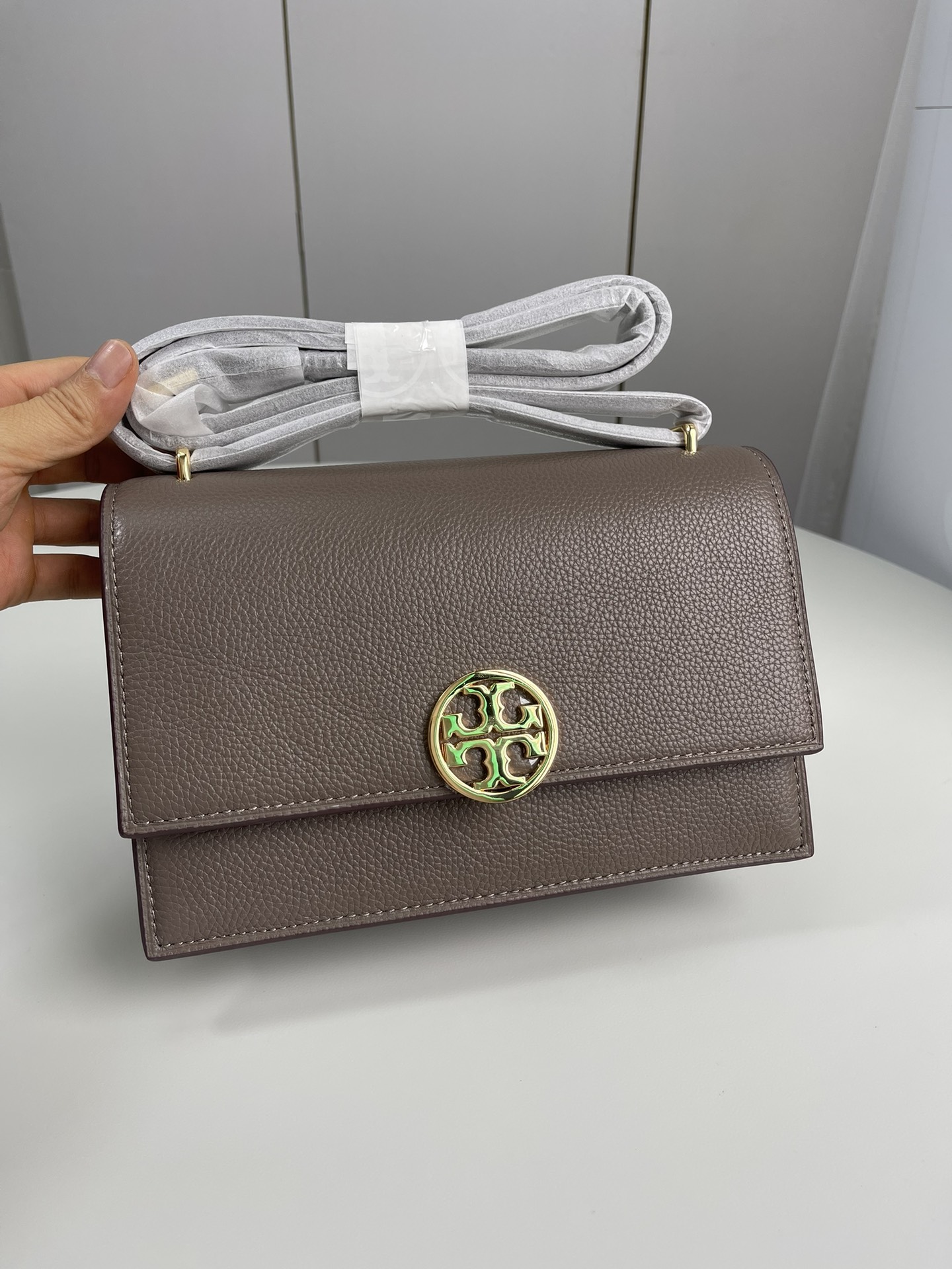 Tory Burch ～154675-25TB 款新版