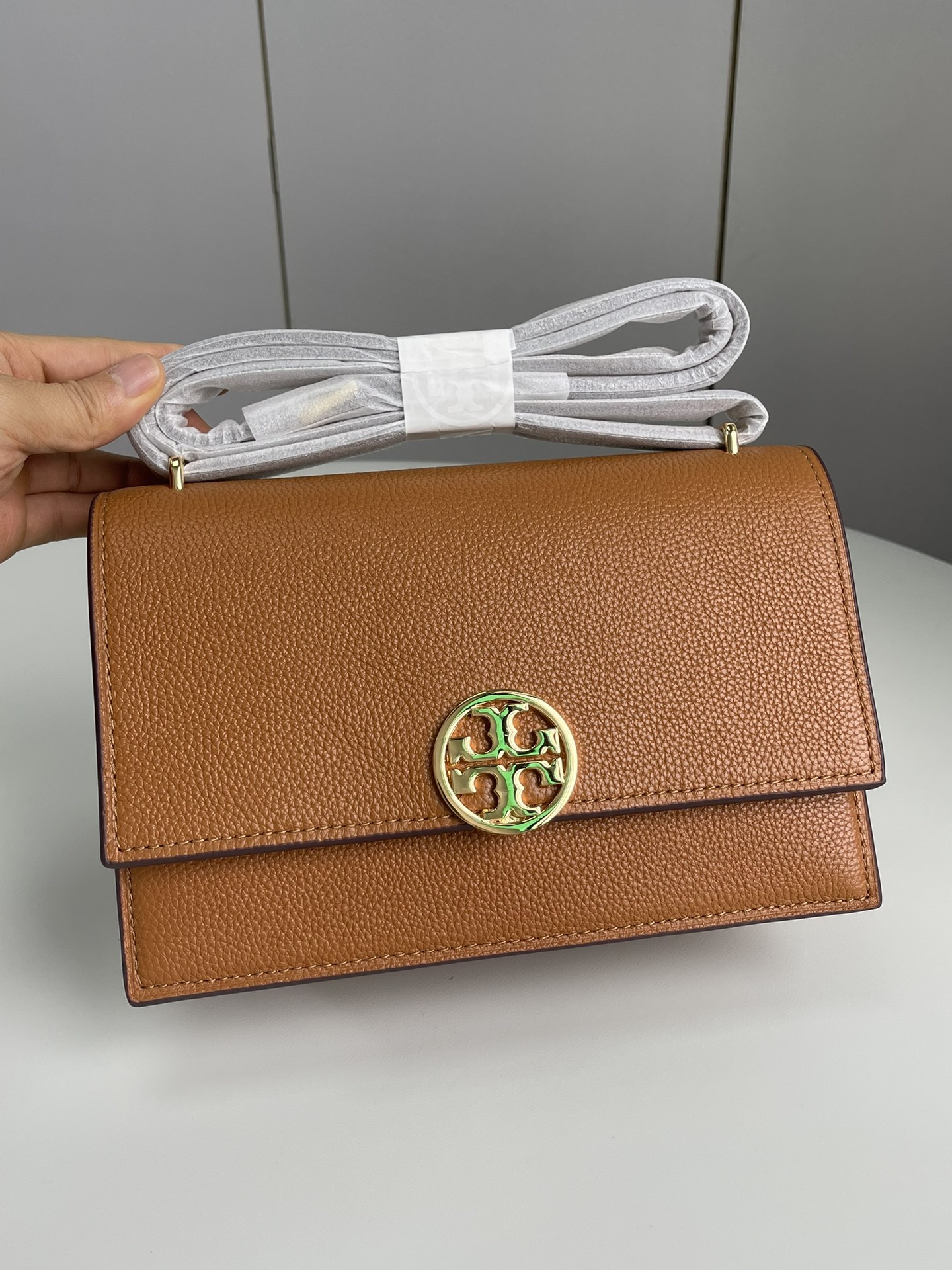 Tory Burch TB 款新版 Miller风琴包 翻盖荔枝纹牛皮单肩斜挎包 荔枝纹牛皮 皮质更耐用耐磨耐造