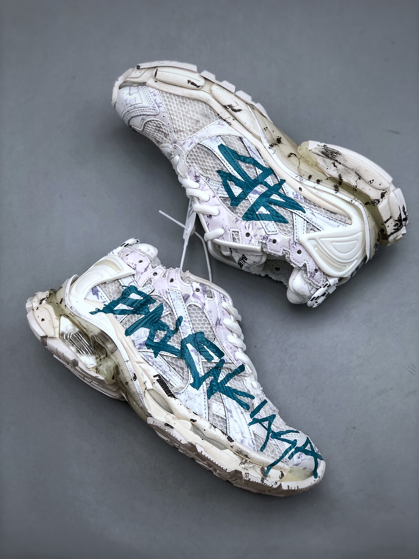 OK Batch Luxury Brand - BALENCIAGA Runner Sneaker "White/Water Blue - Shoe 9