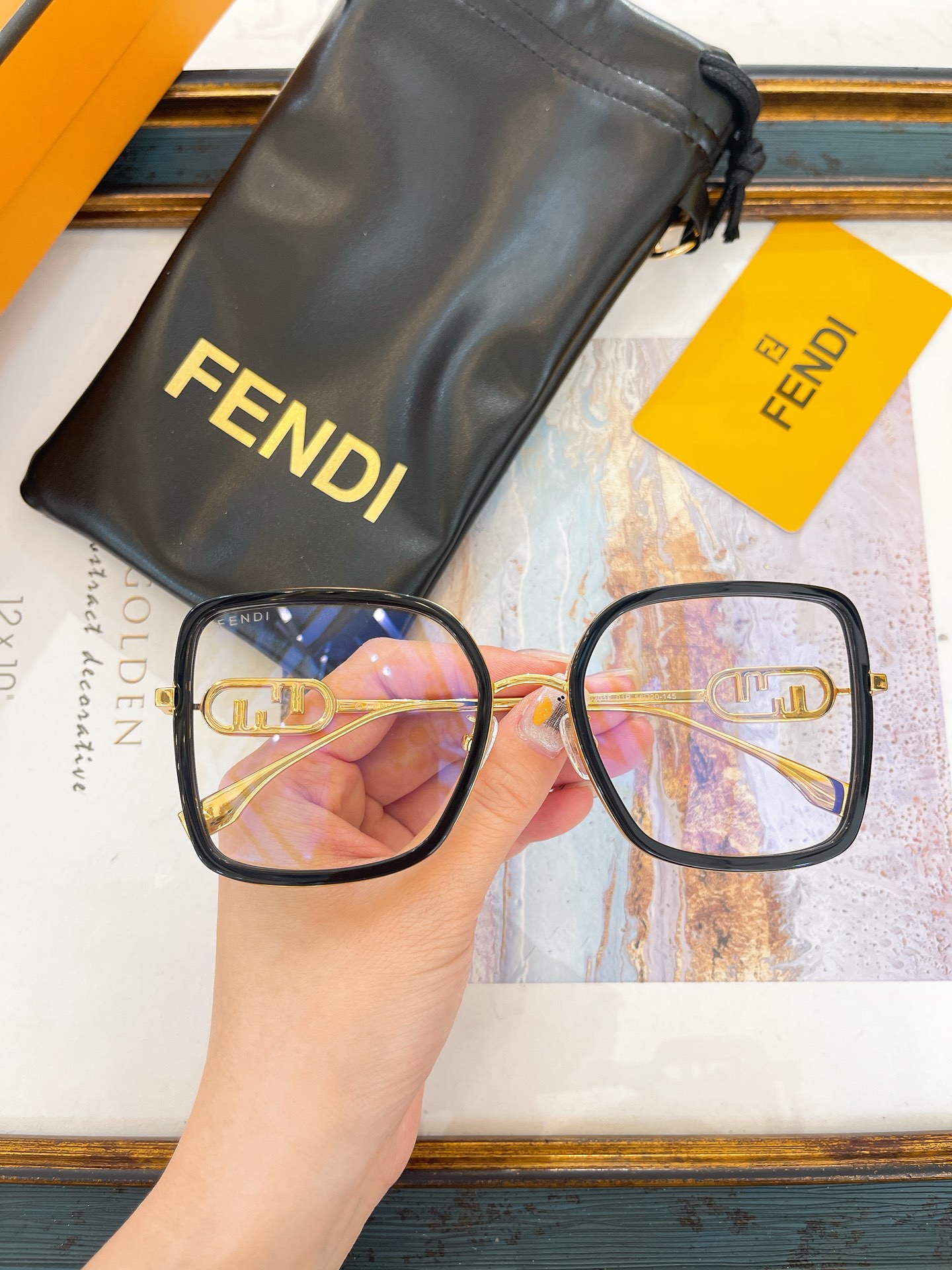 Fendi 芬迪墨镜