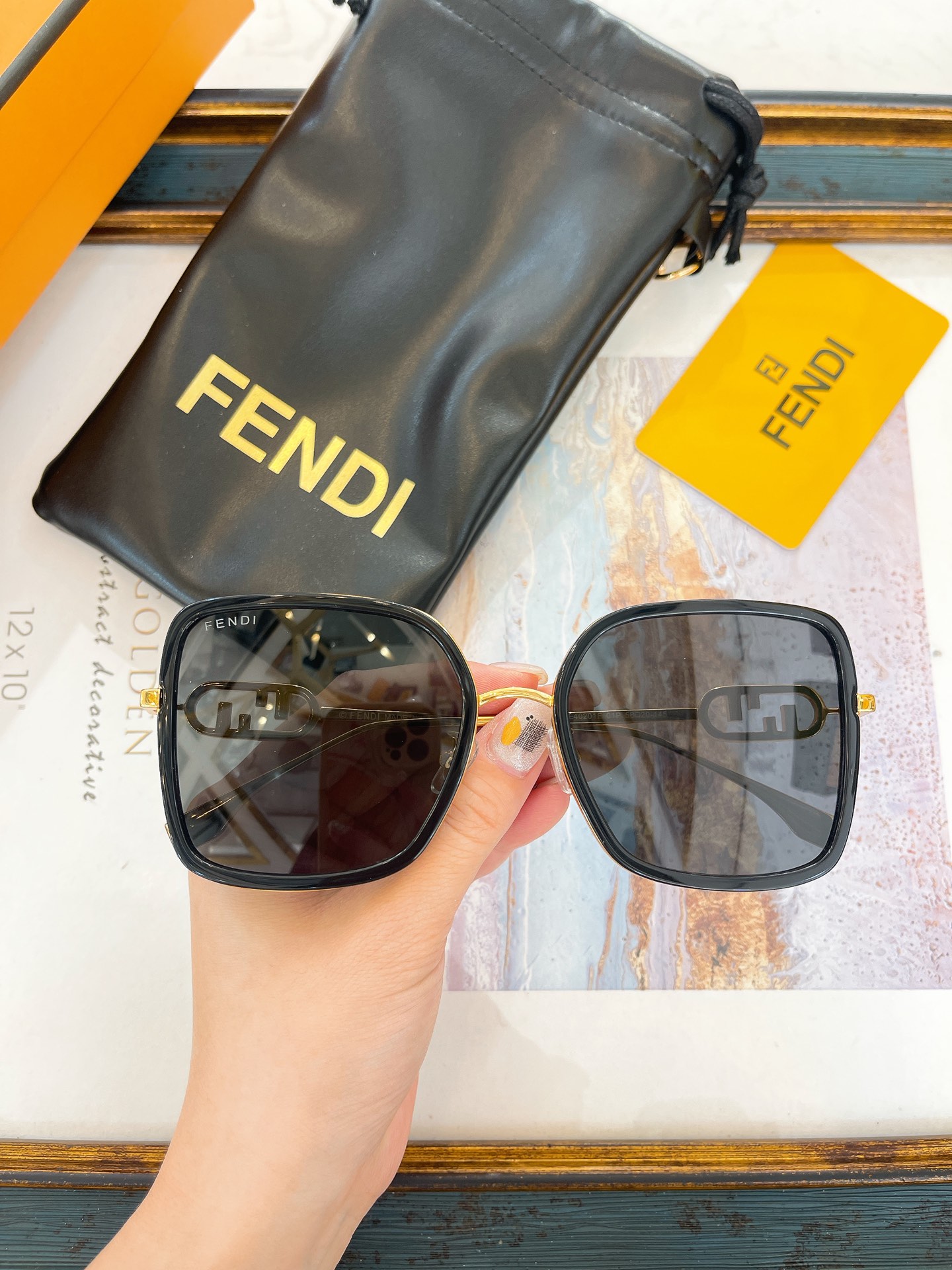 Fendi 芬迪墨镜