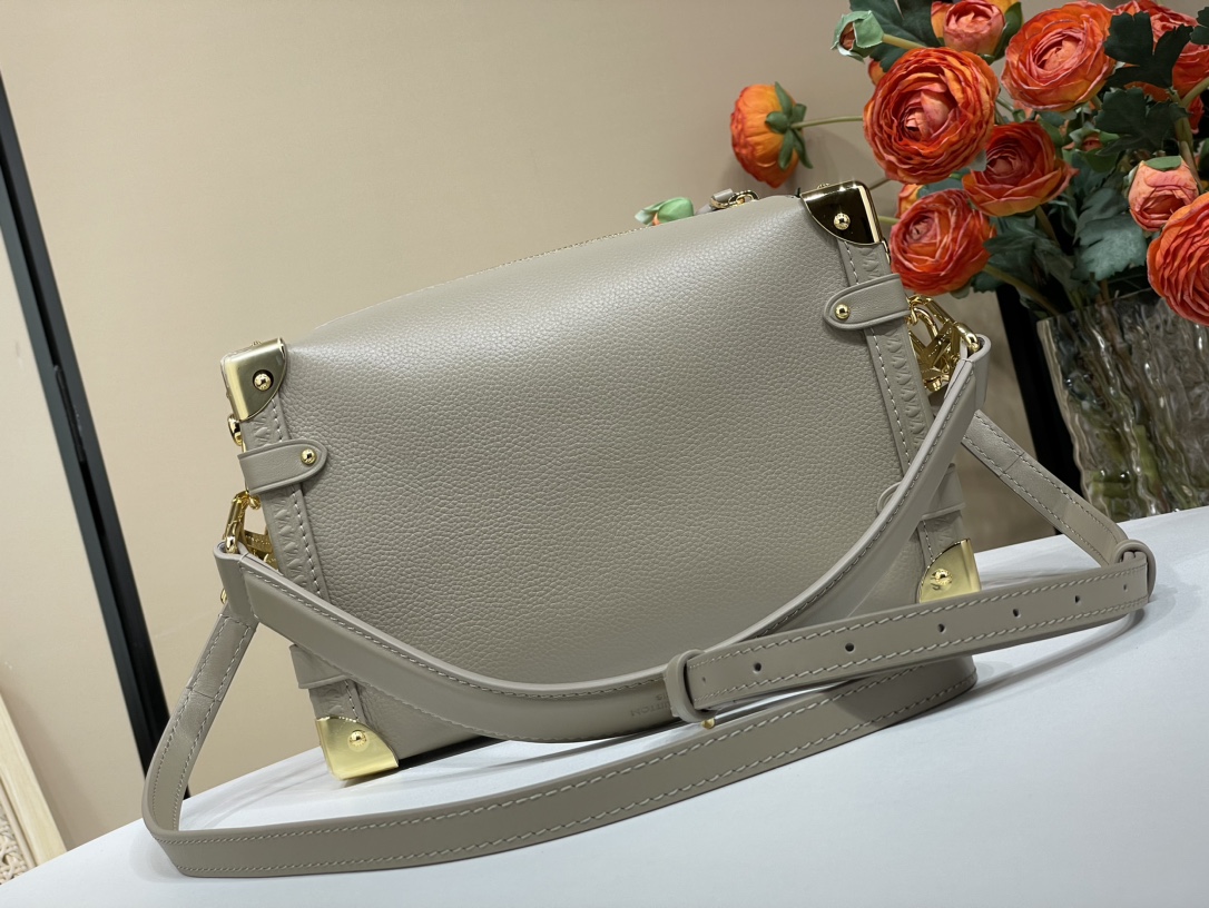 Louis Vuitton Official 24 new products on sale for the first time