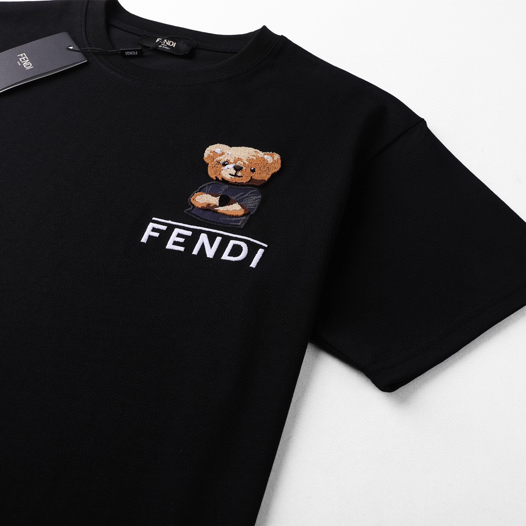 芬迪/Fendi 夏季高端品质 卡通小熊牙刷绣圆领短袖T恤