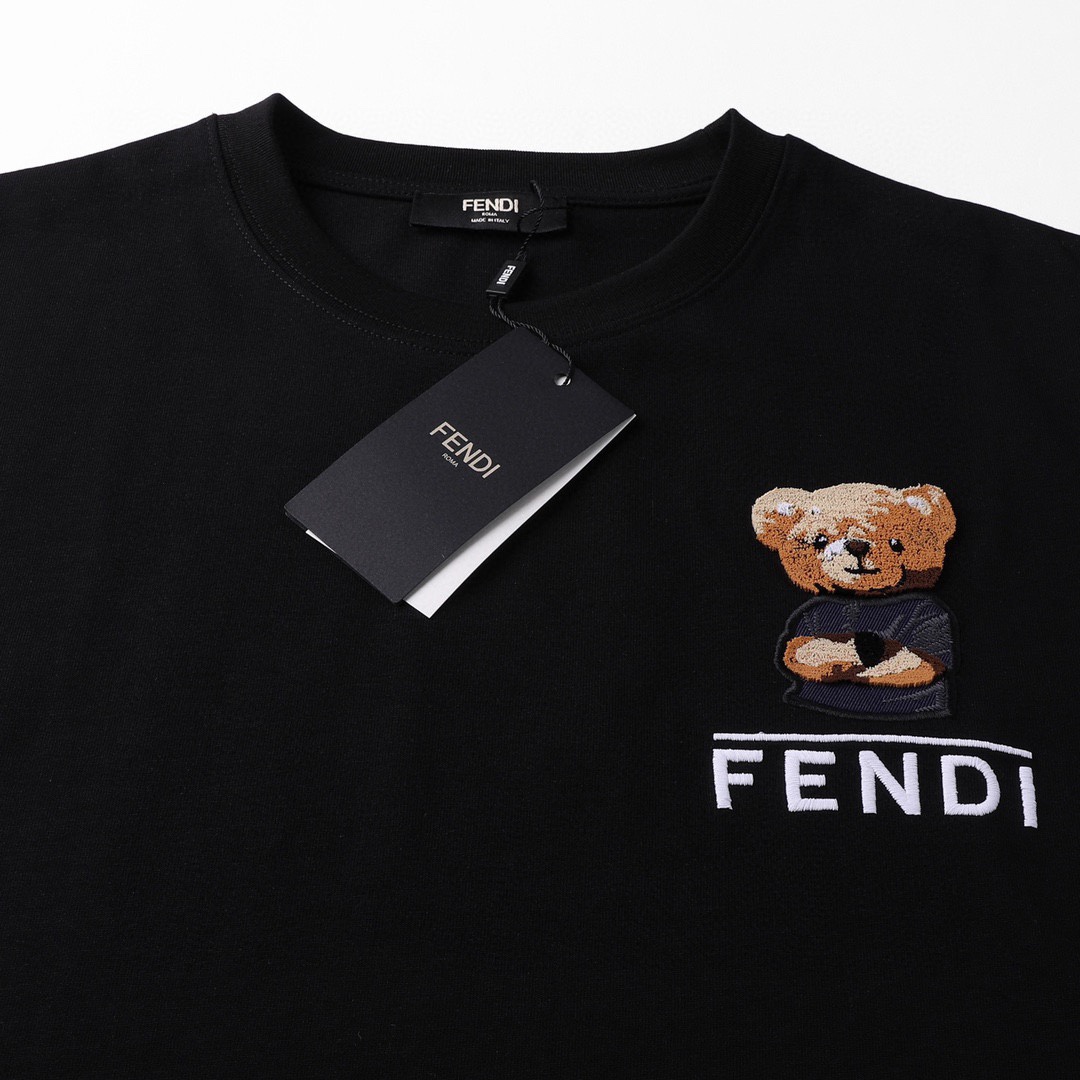 芬迪/Fendi 夏季高端品质 卡通小熊牙刷绣圆领短袖T恤