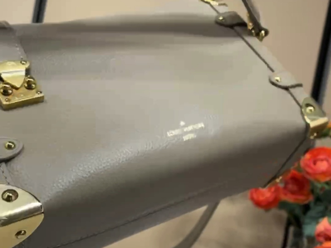 Louis Vuitton LV SIDE TRUNK medium handbag officially on sale M25160 black 25072 gray calfskin material