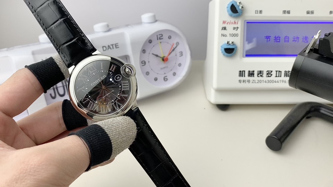 Cartier 卡地亚蓝气球黑盘 42mm