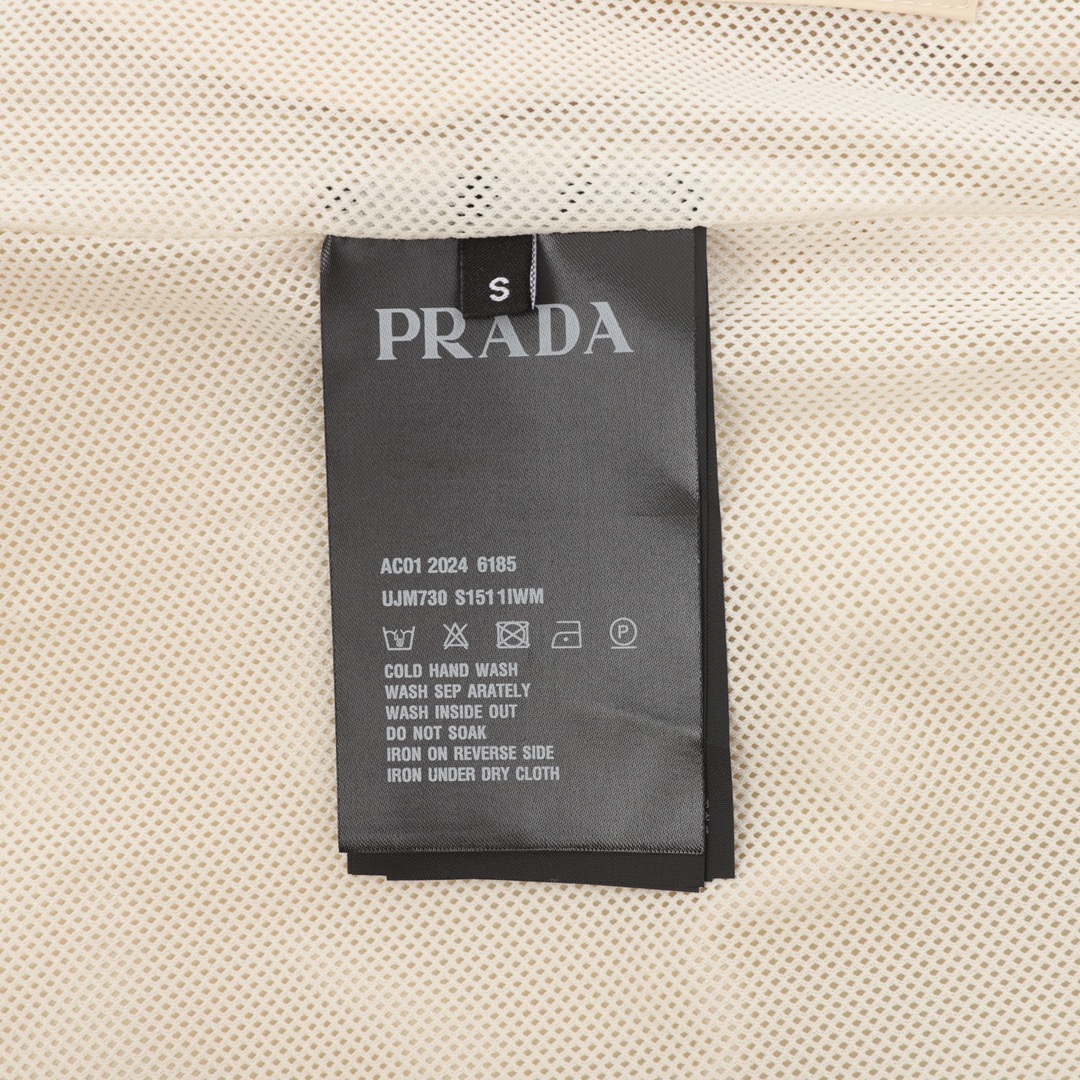 Prada /普拉达 刺绣小标拉链外套