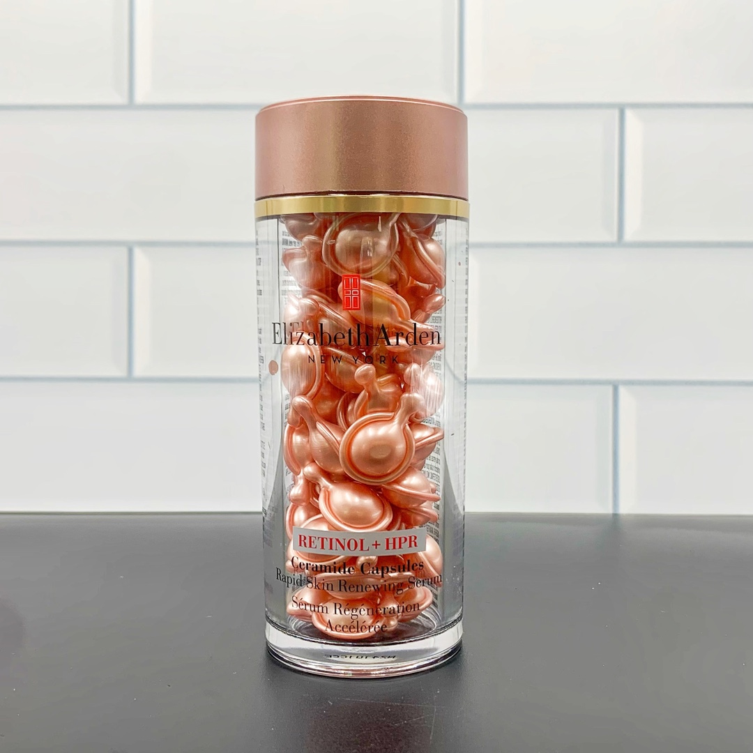 65💰
可配中文标，细节全对版，味道对香，市面最高版本，非流通普货，正品质量直供，支持对比，明通市场认可版本✔️伊丽莎白雅顿粉胶60粒新版明通版28ml！