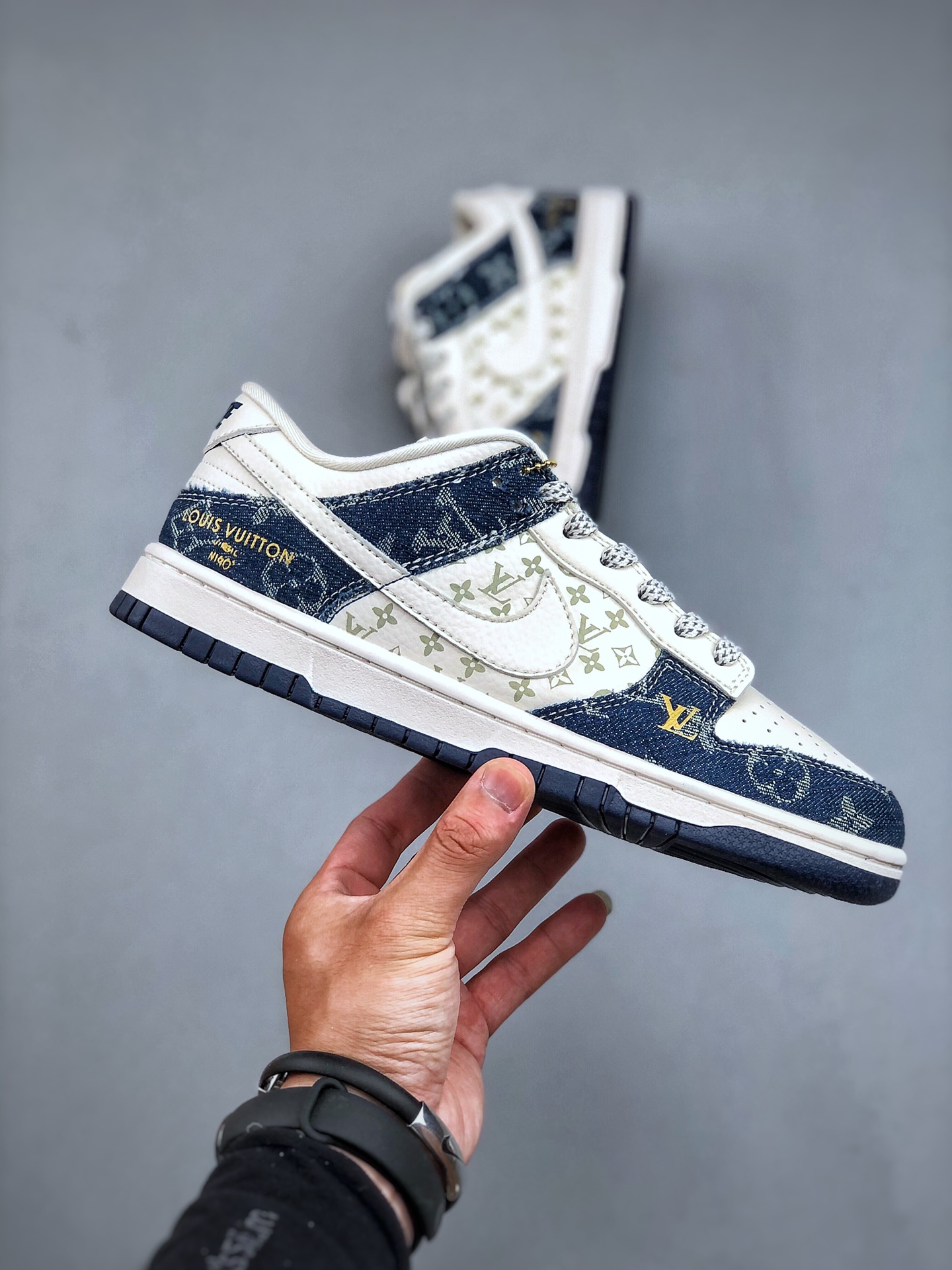 路易威登Louis Vuitton x Nike SB Dunk Low"Beige/Blue/LV 4