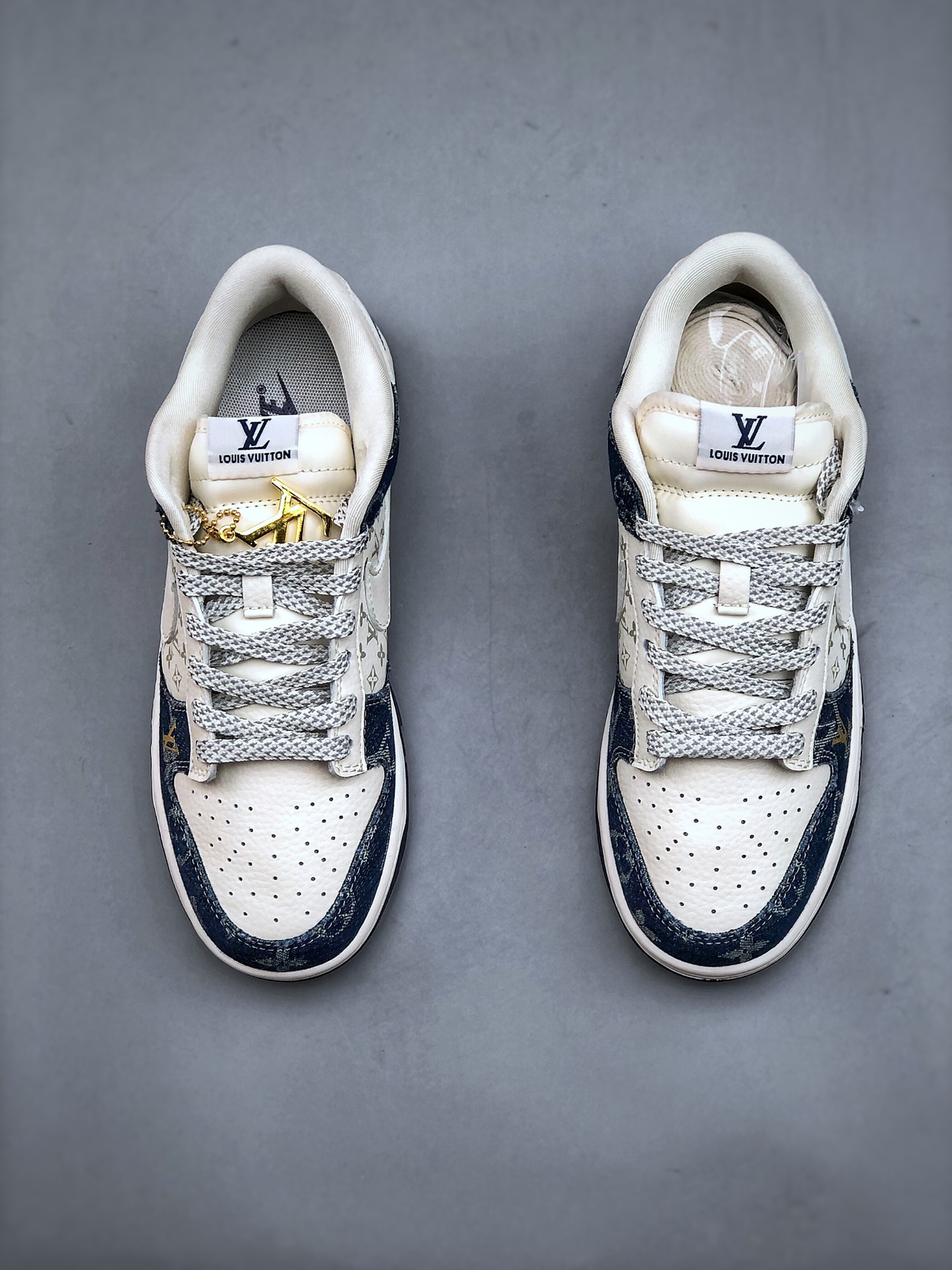 路易威登Louis Vuitton x Nike SB Dunk Low"Beige/Blue/LV 5